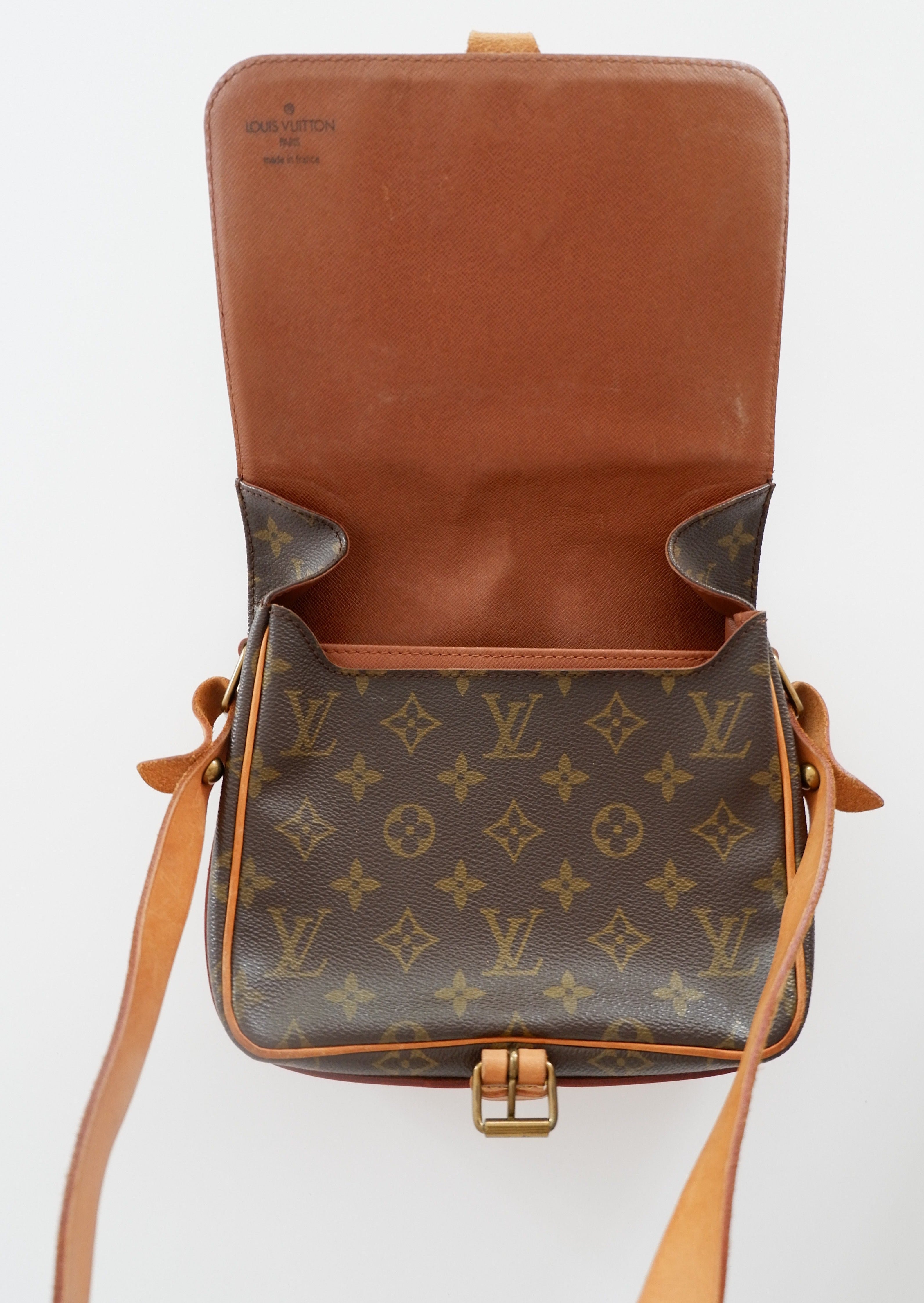 Sac bandoulière Louis Vuitton Cartouchière authentique d'occasion vintage