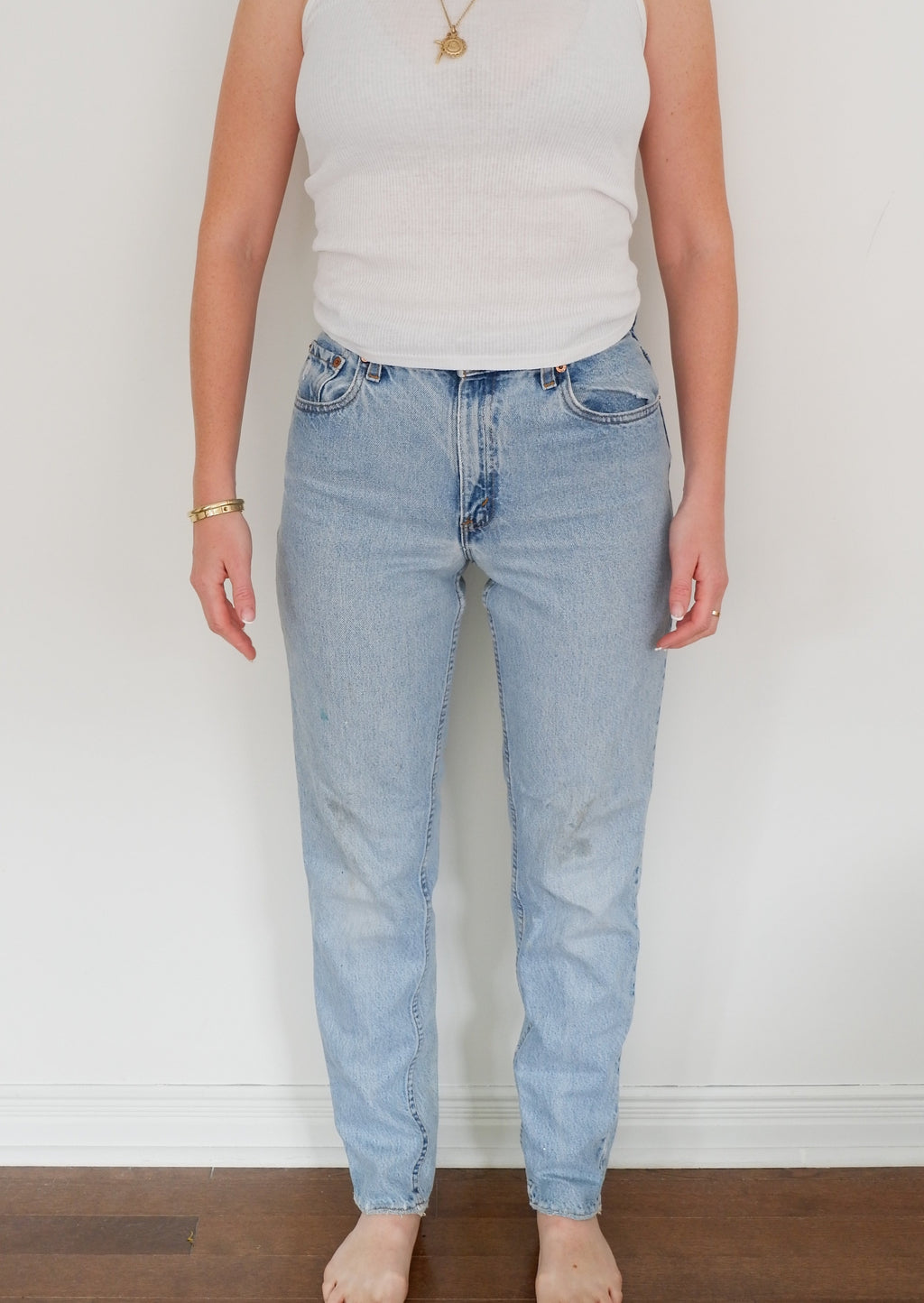 Levis Vintage 550 Light Wash Jeans - 28