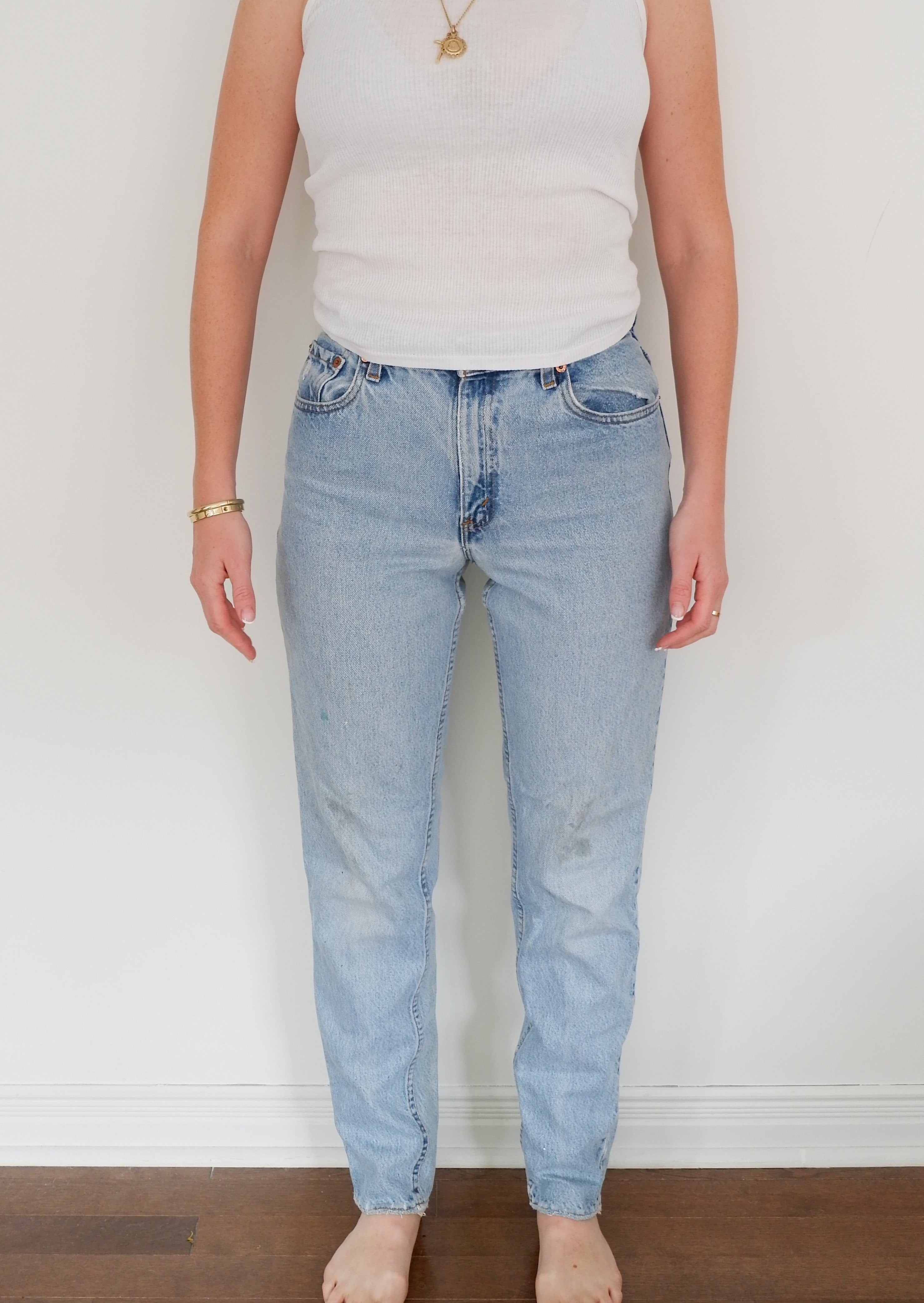 Levis Vintage 550 Light Wash Jeans - 28