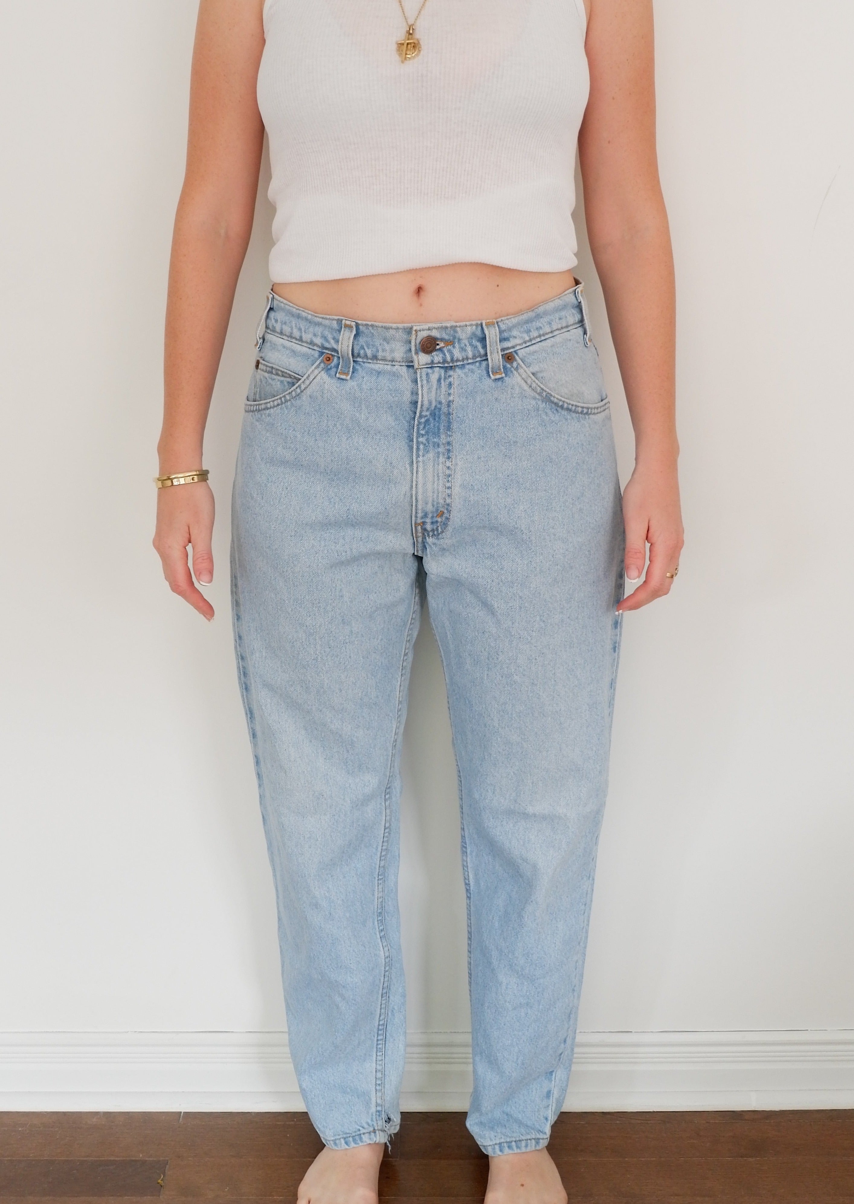 Levis Vintage 550 Light Wash Jeans - 32