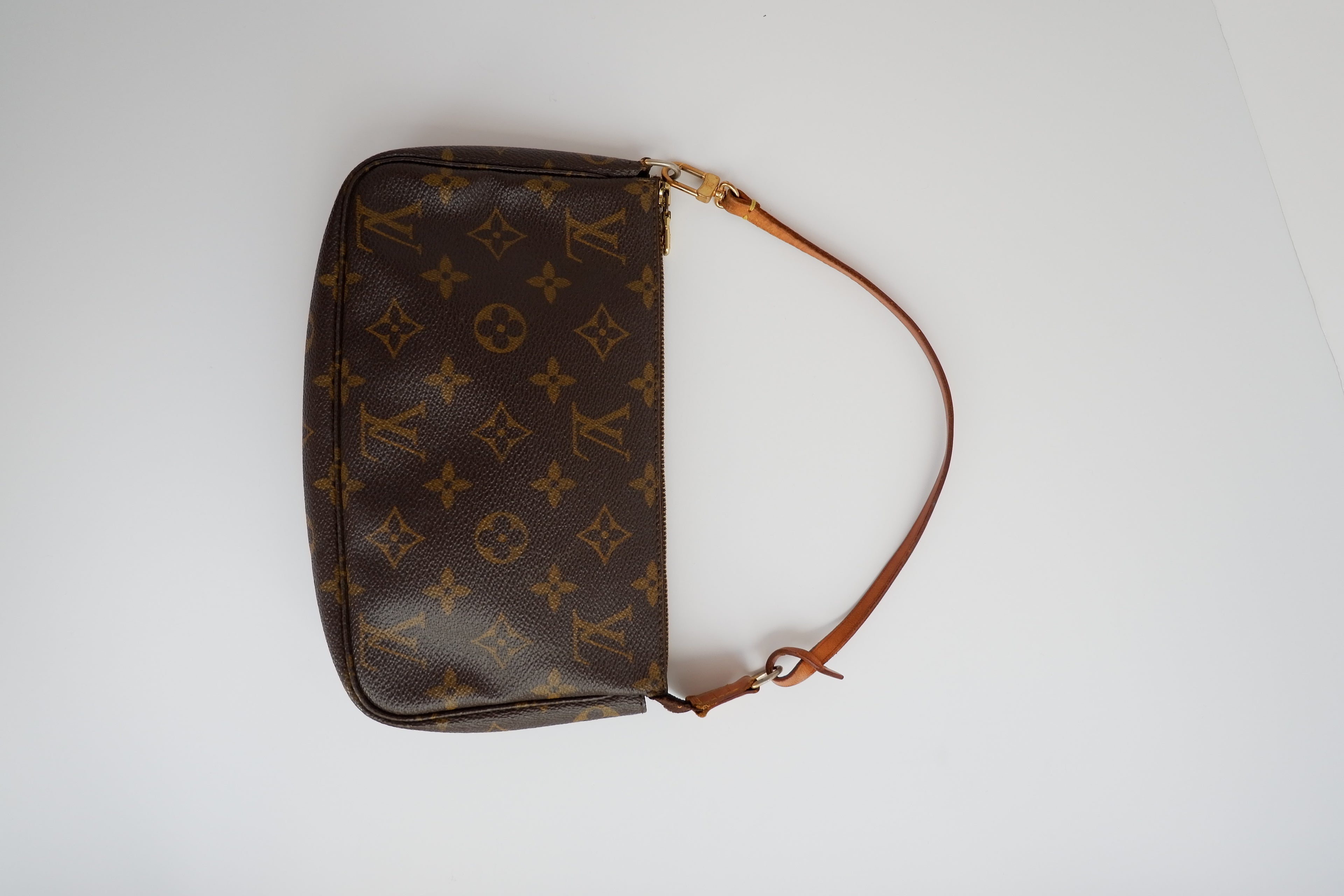 Authentique Louis Vuitton d'occasion Pochette Accessoires Monogram