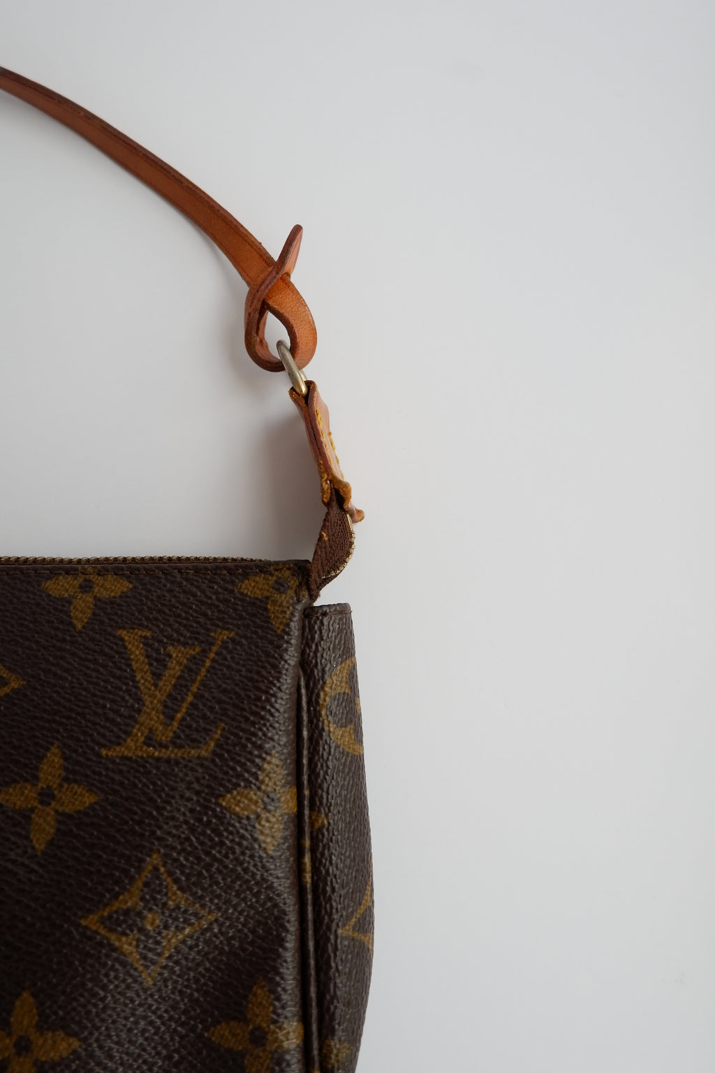 Authentique Louis Vuitton d'occasion Pochette Accessoires Monogram