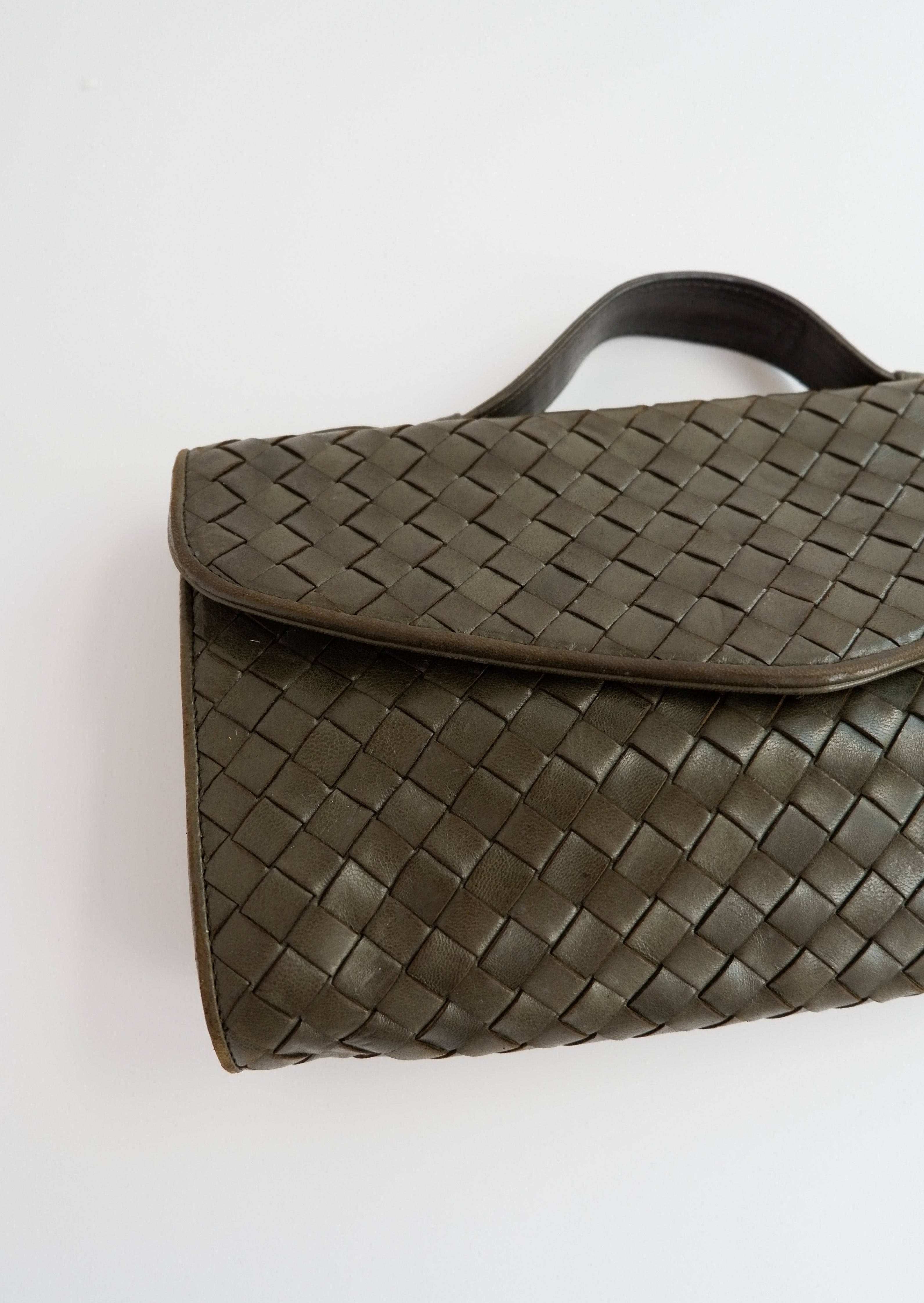 Authentique Pochette Vintage Bottega Veneta Tissée Vert/Kaki (Similaire à la Pochette Andiamo Actuelle)