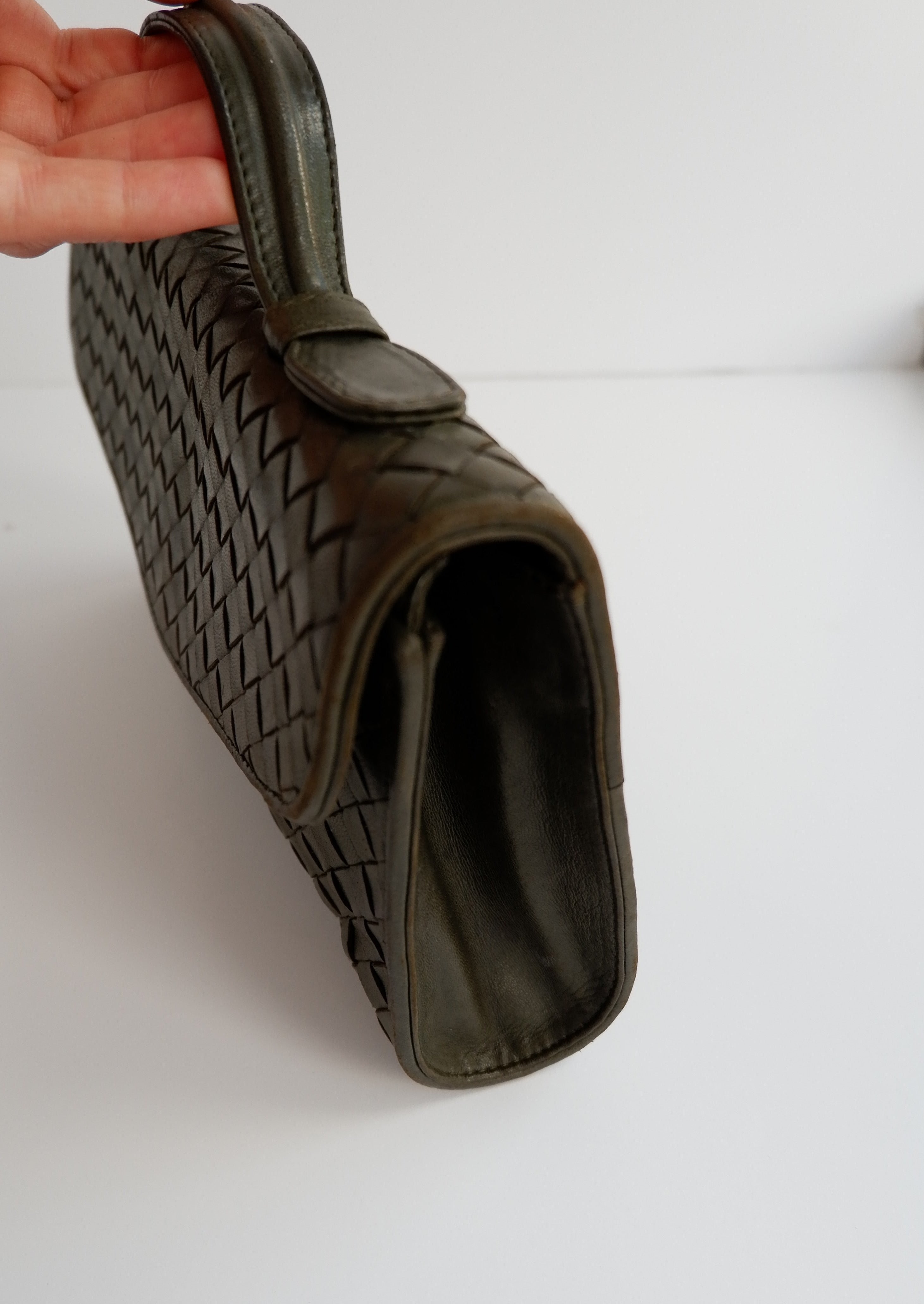 Authentic Preowned Vintage Bottega Veneta Green/Khaki Woven Clutch (Like Current Andiamo Clutch)