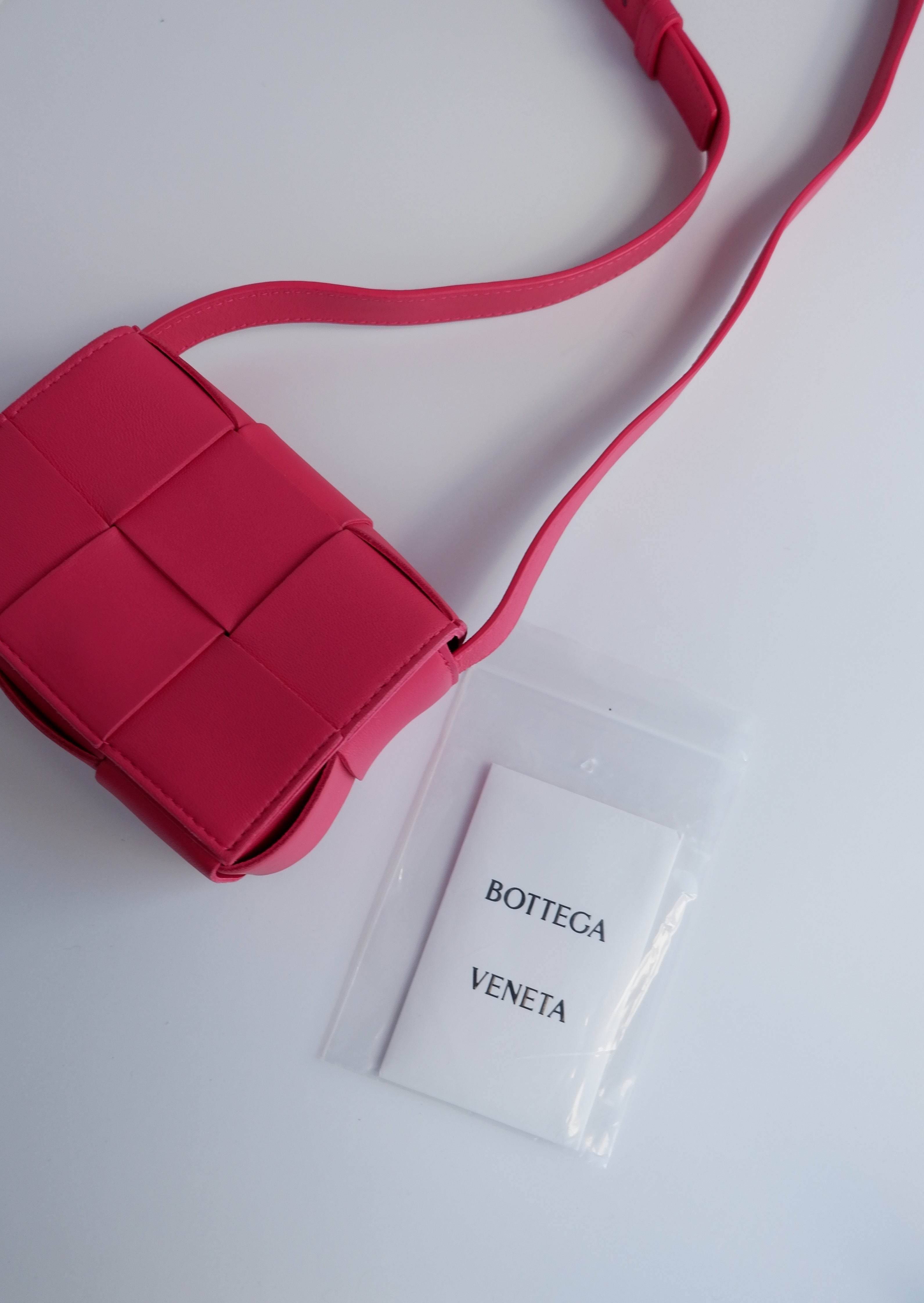 Authentique Sac Bottega Veneta Mini Cassette Rose d'occasion
