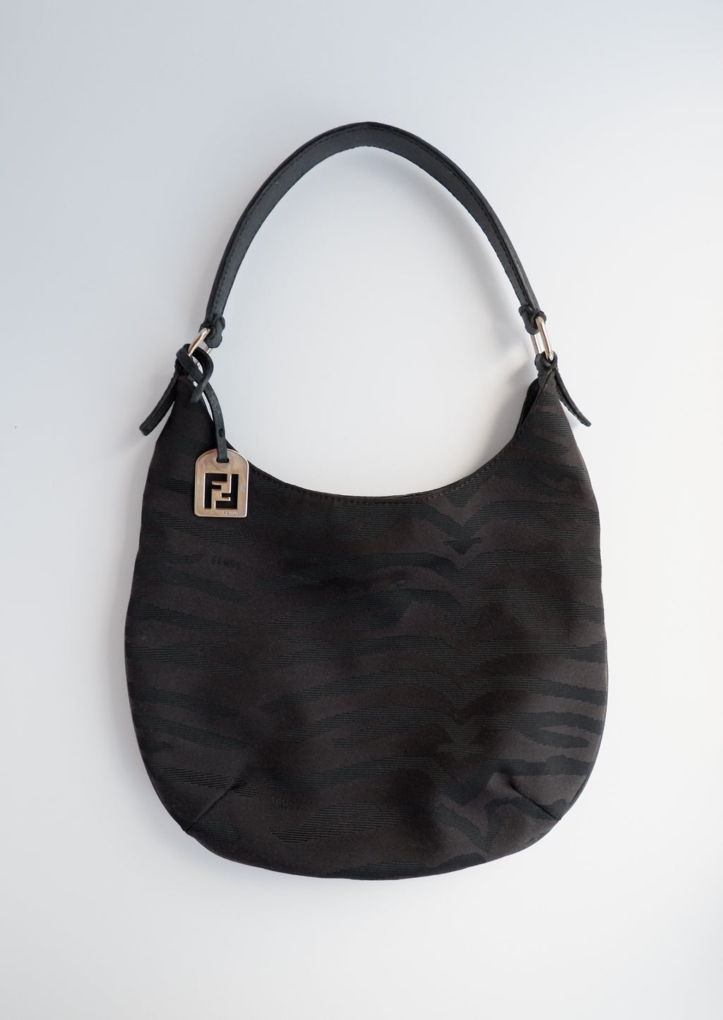 Sac Hobo Fendi authentique d'occasion en toile noire à imprimé animal