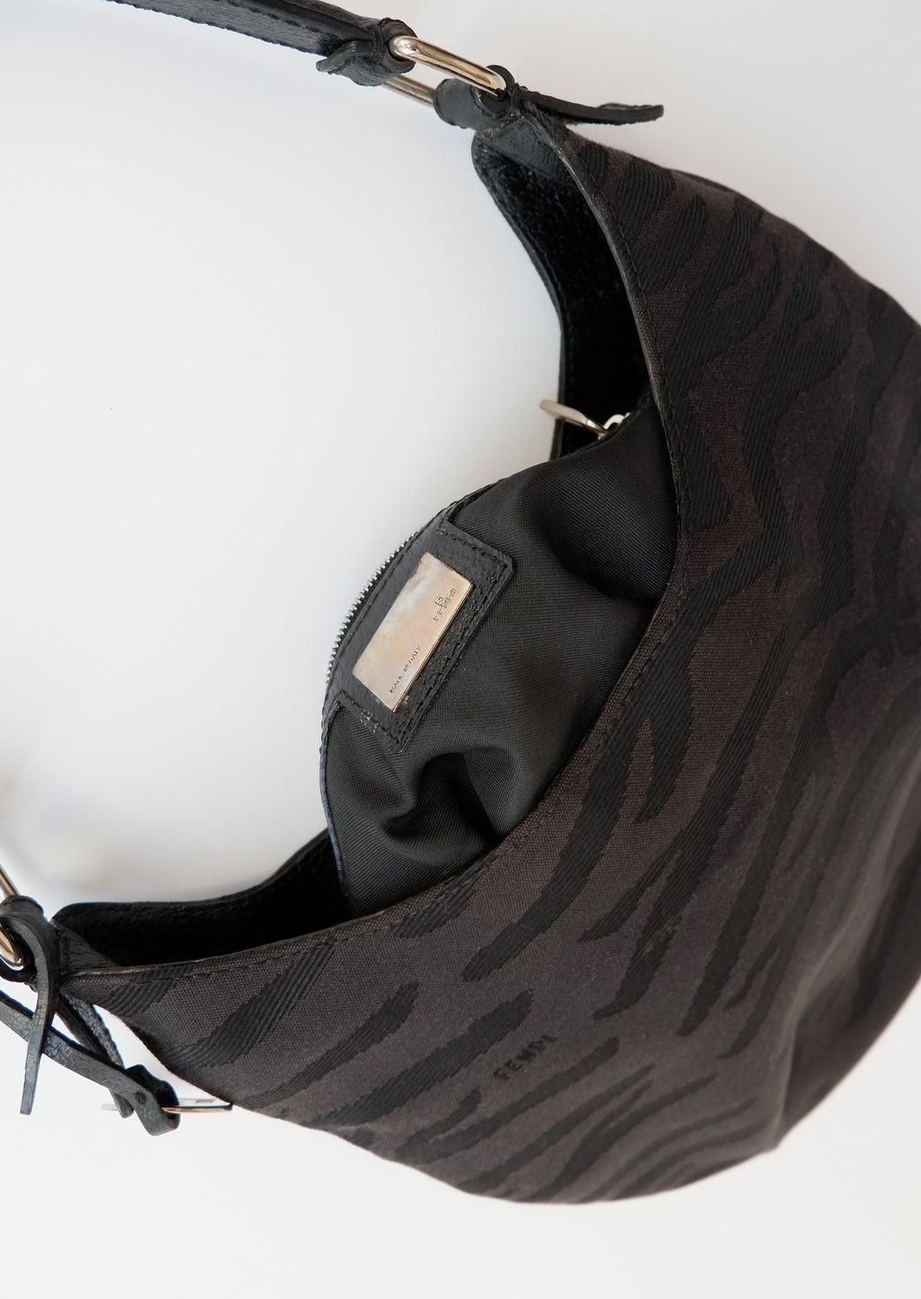 Sac Hobo Fendi authentique d'occasion en toile noire à imprimé animal