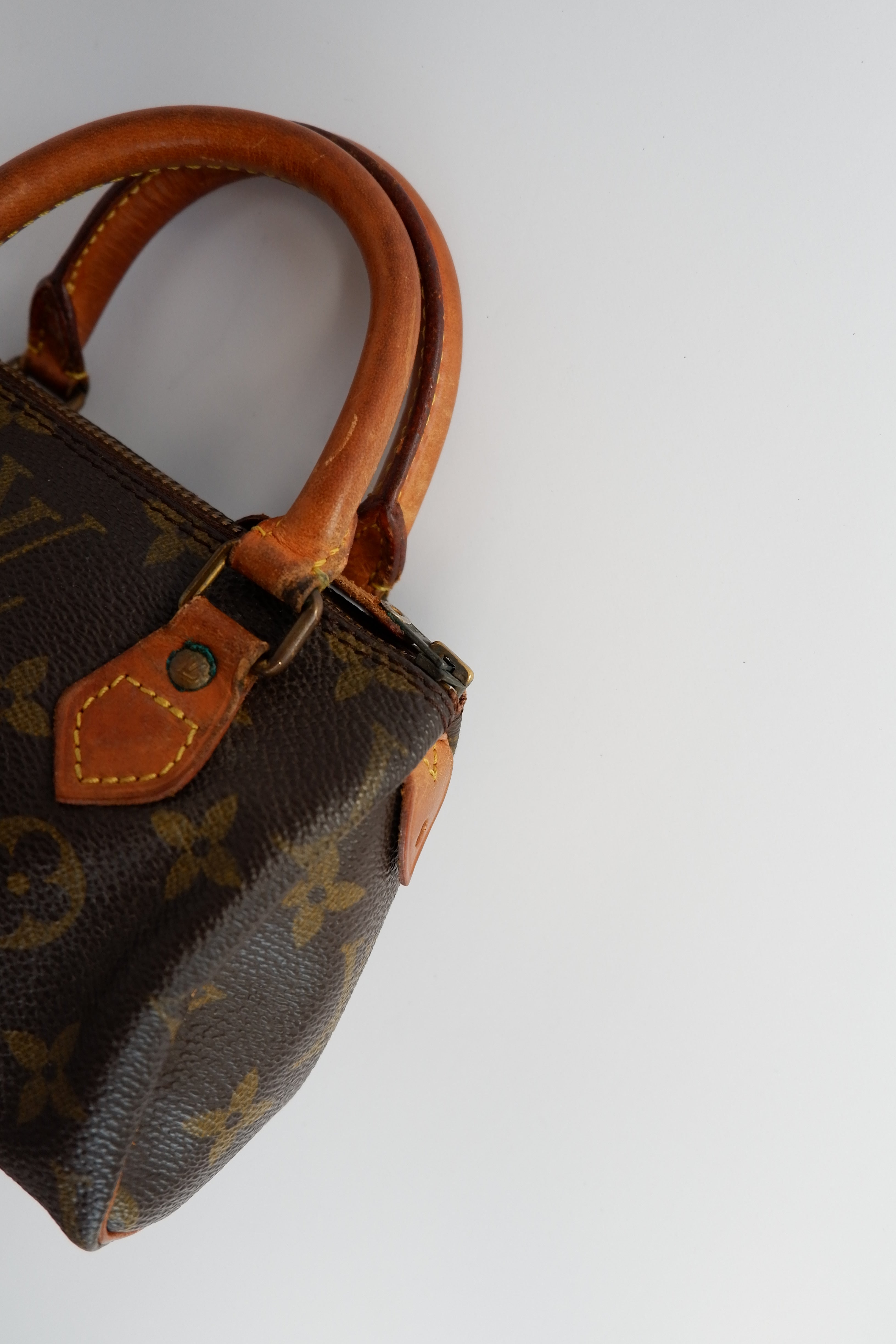 Sac Louis Vuitton Speedy Mini Monogram authentique d'occasion (bandoulière)