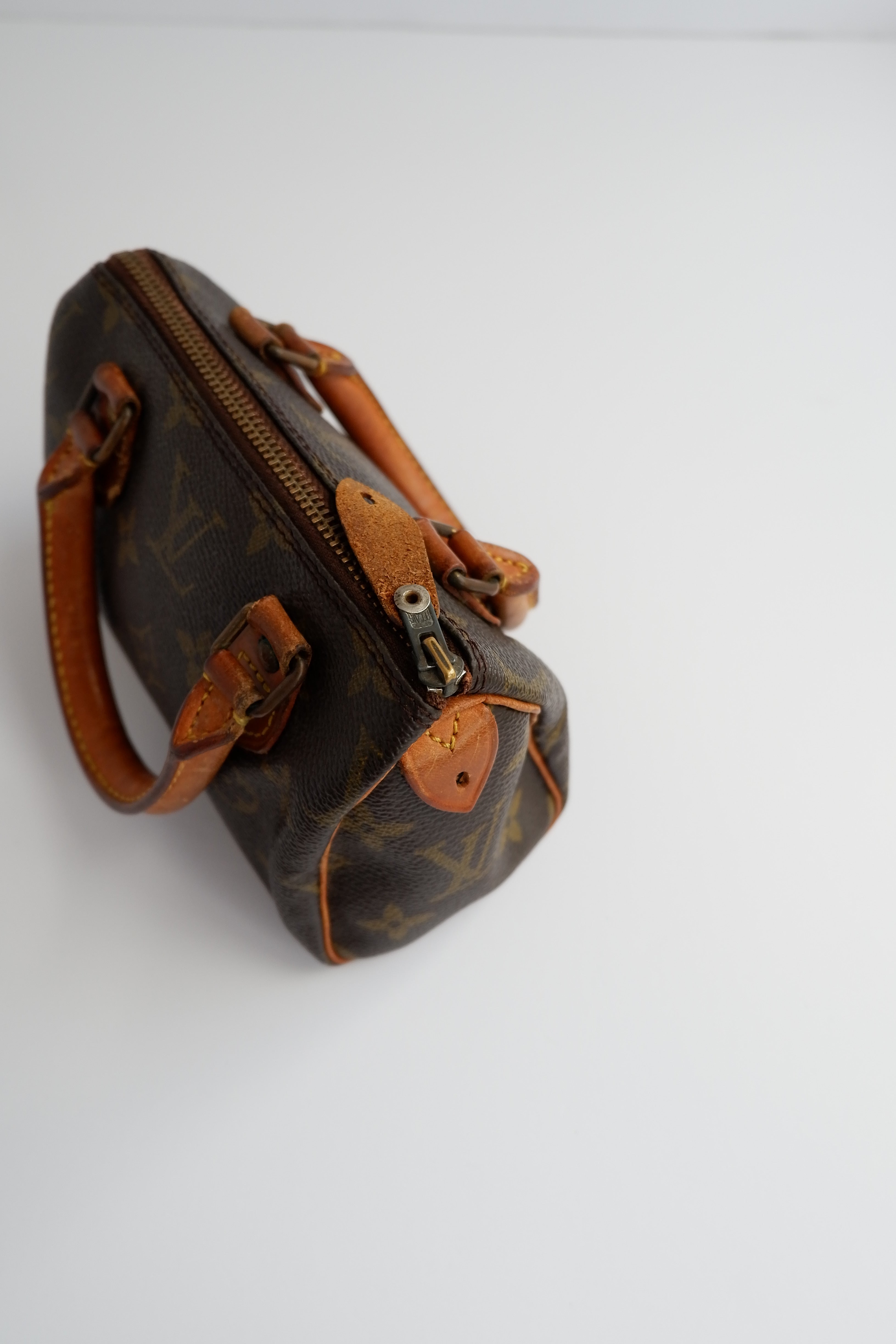 Sac Louis Vuitton Speedy Mini Monogram authentique d'occasion (bandoulière)