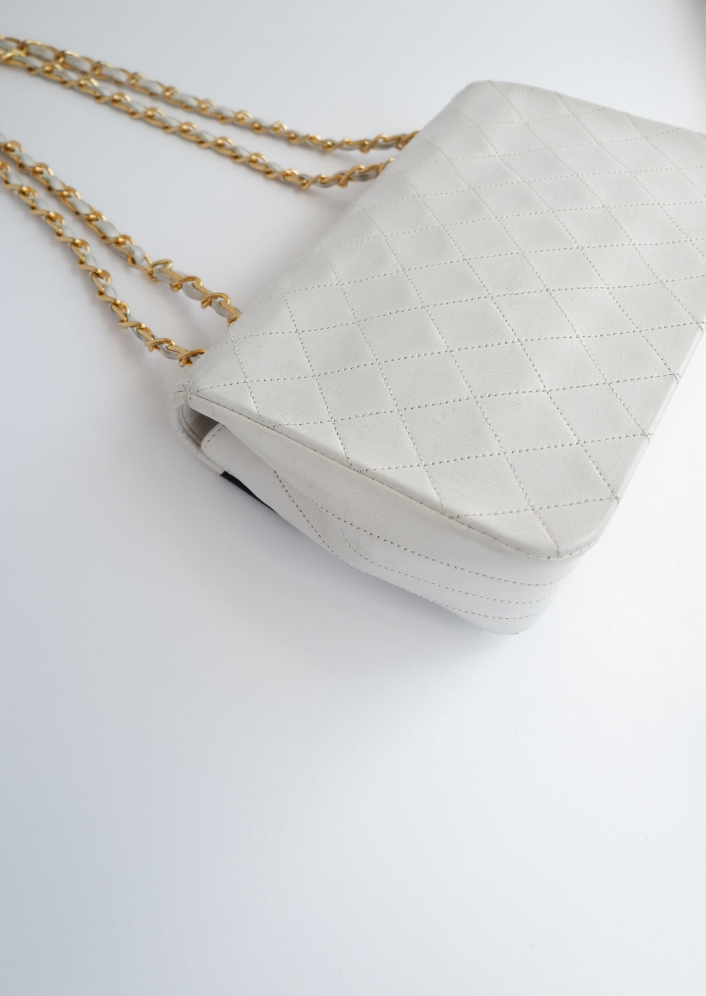 Authentic Preowned Vintage Chanel White Single Flap Bag - GHW