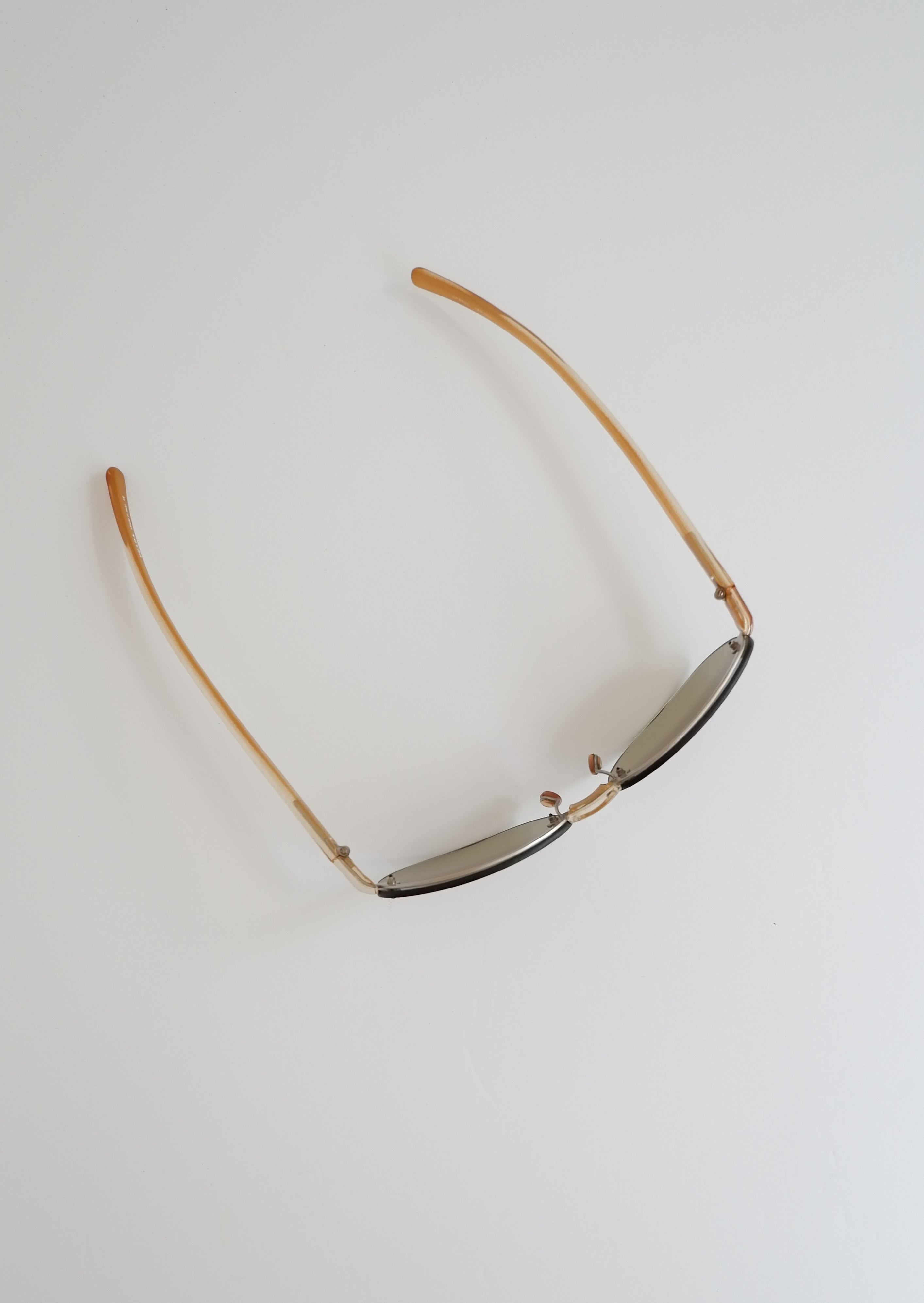 Lunettes de soleil Prada vintage d'occasion authentiques, marron