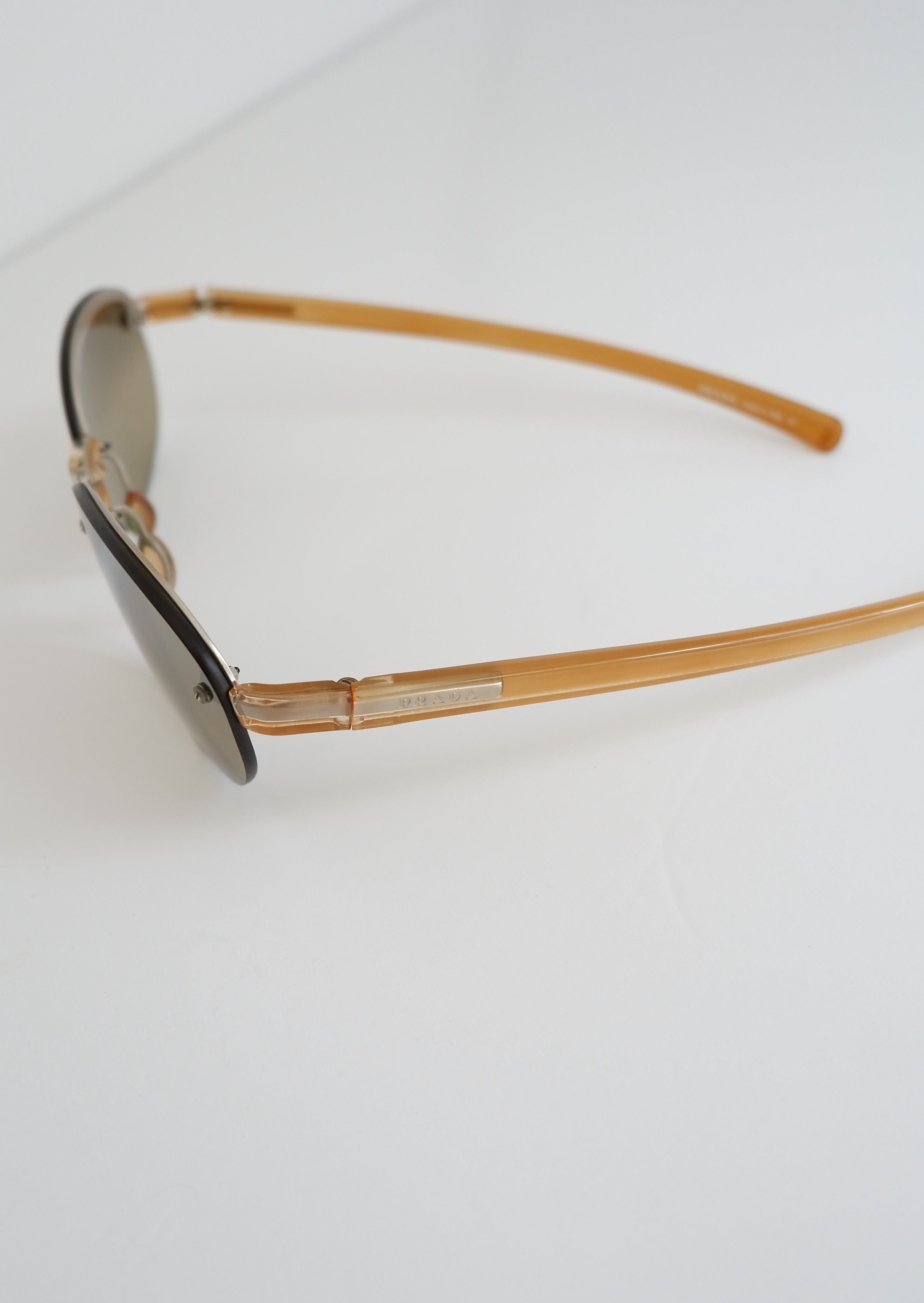 Lunettes de soleil Prada vintage d'occasion authentiques, marron