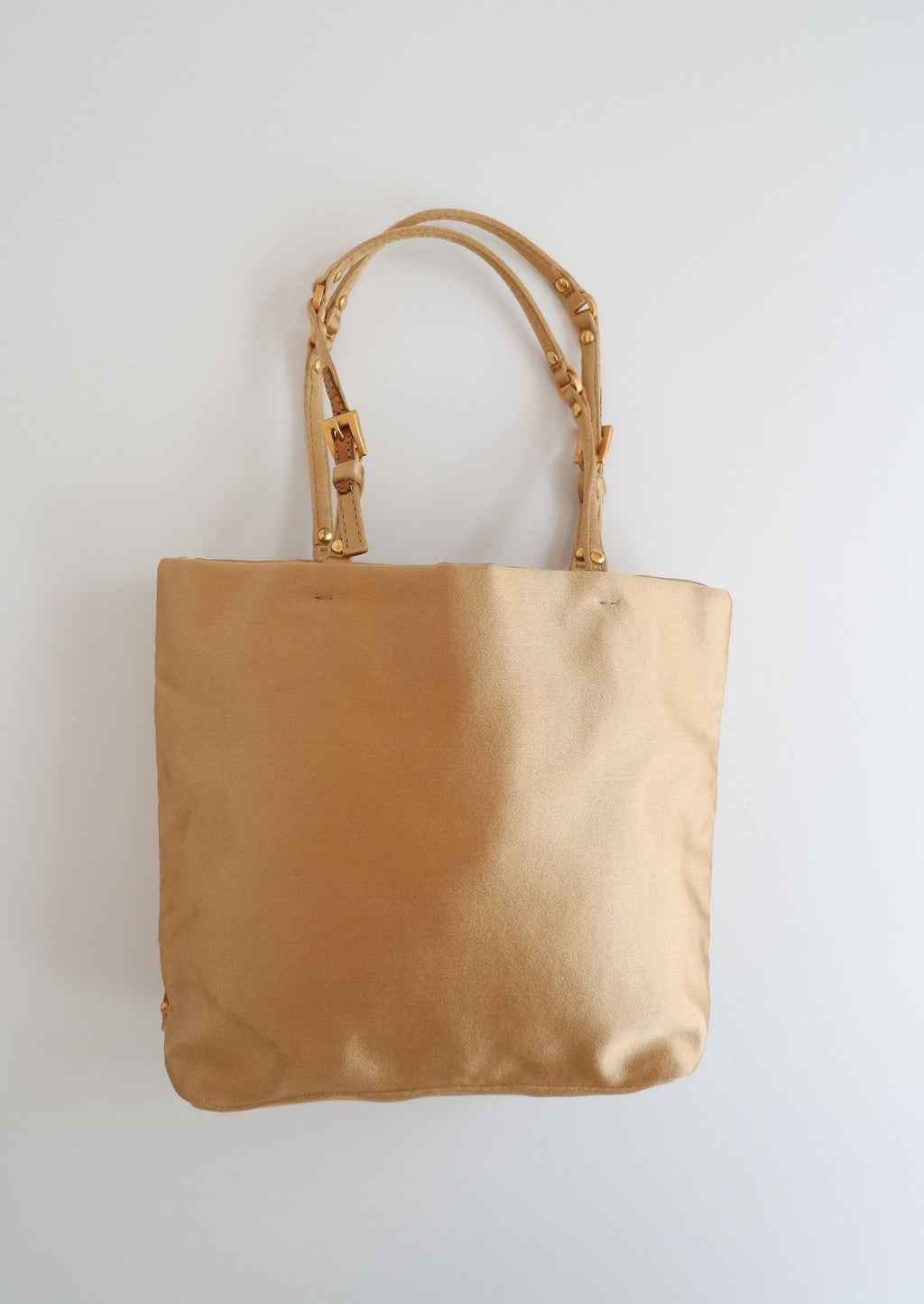 Mini sac à main Prada authentique d'occasion en satin doré