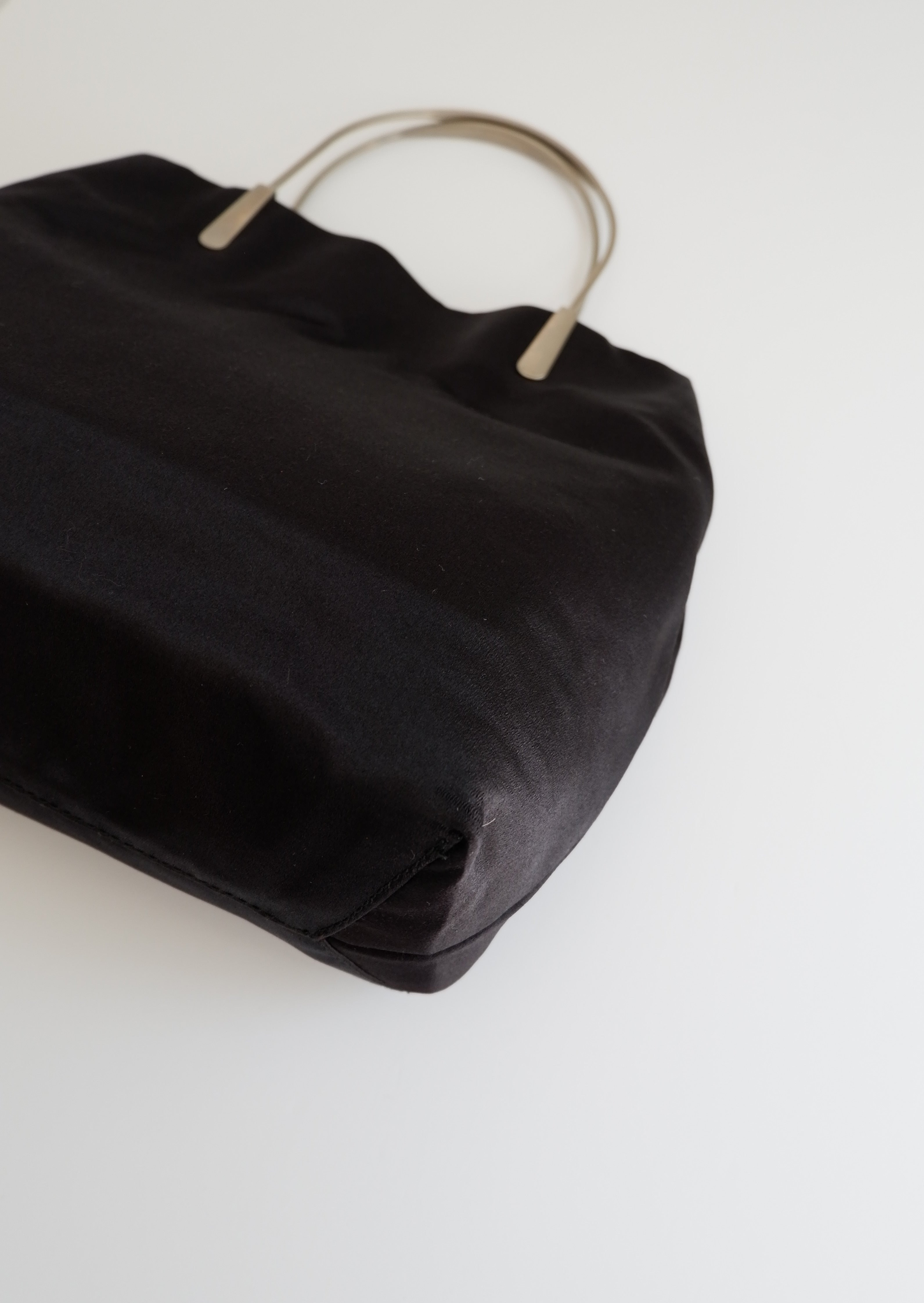 Authentique Sac à Main Vintage Prada en Satin Noir avec Anse en Métal