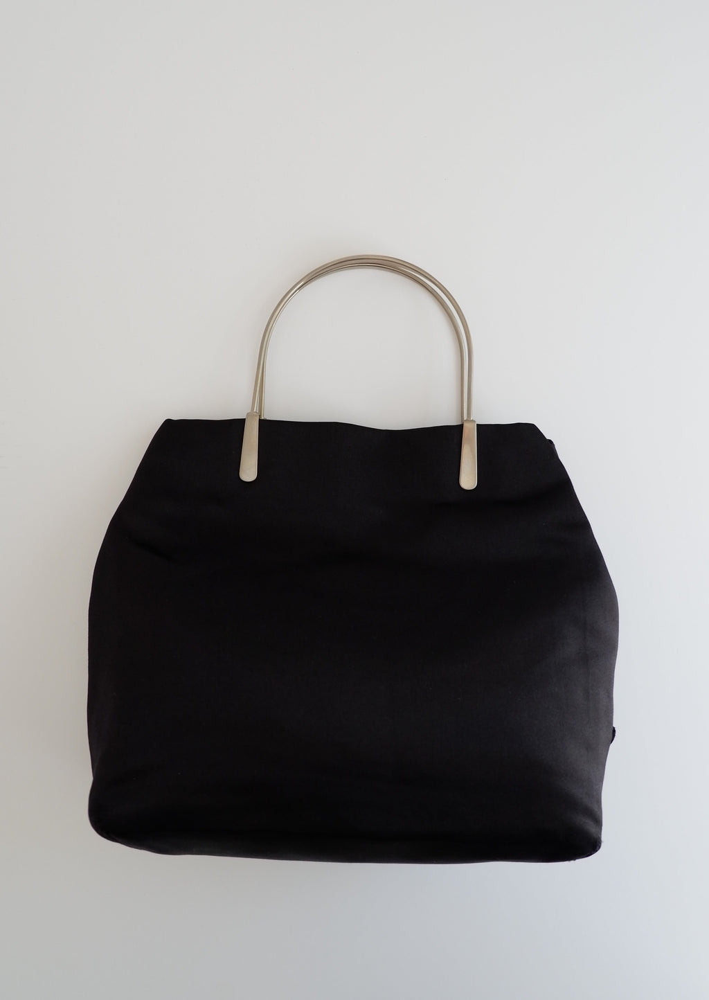 Authentique Sac à Main Vintage Prada en Satin Noir avec Anse en Métal