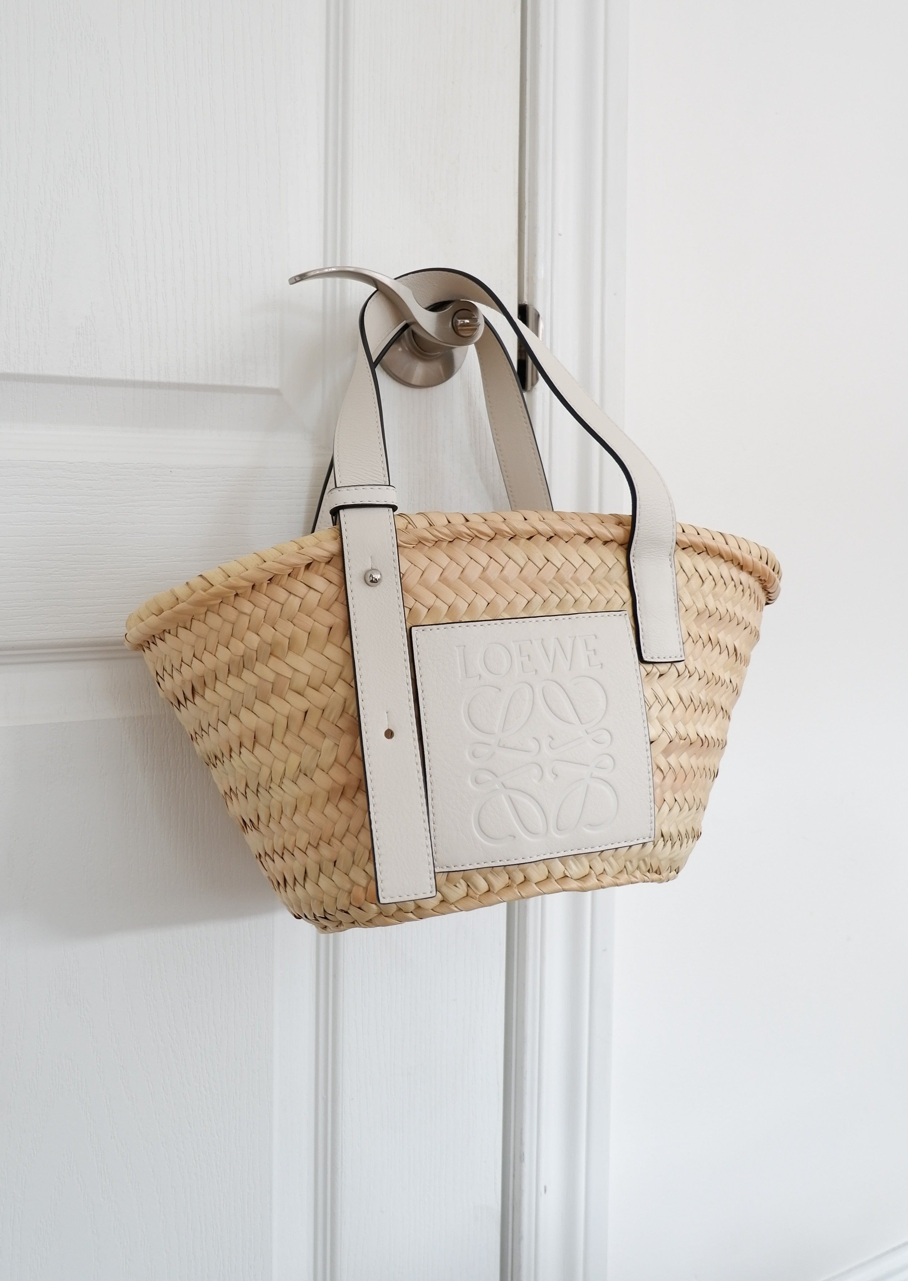 Sac / cabas Loewe petit modèle blanc d'occasion authentique