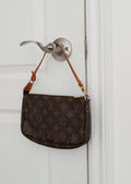 Authentique Louis Vuitton d'occasion Pochette Accessoires Monogram