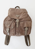Sac à dos Prada authentique d'occasion en nylon gris/kaki