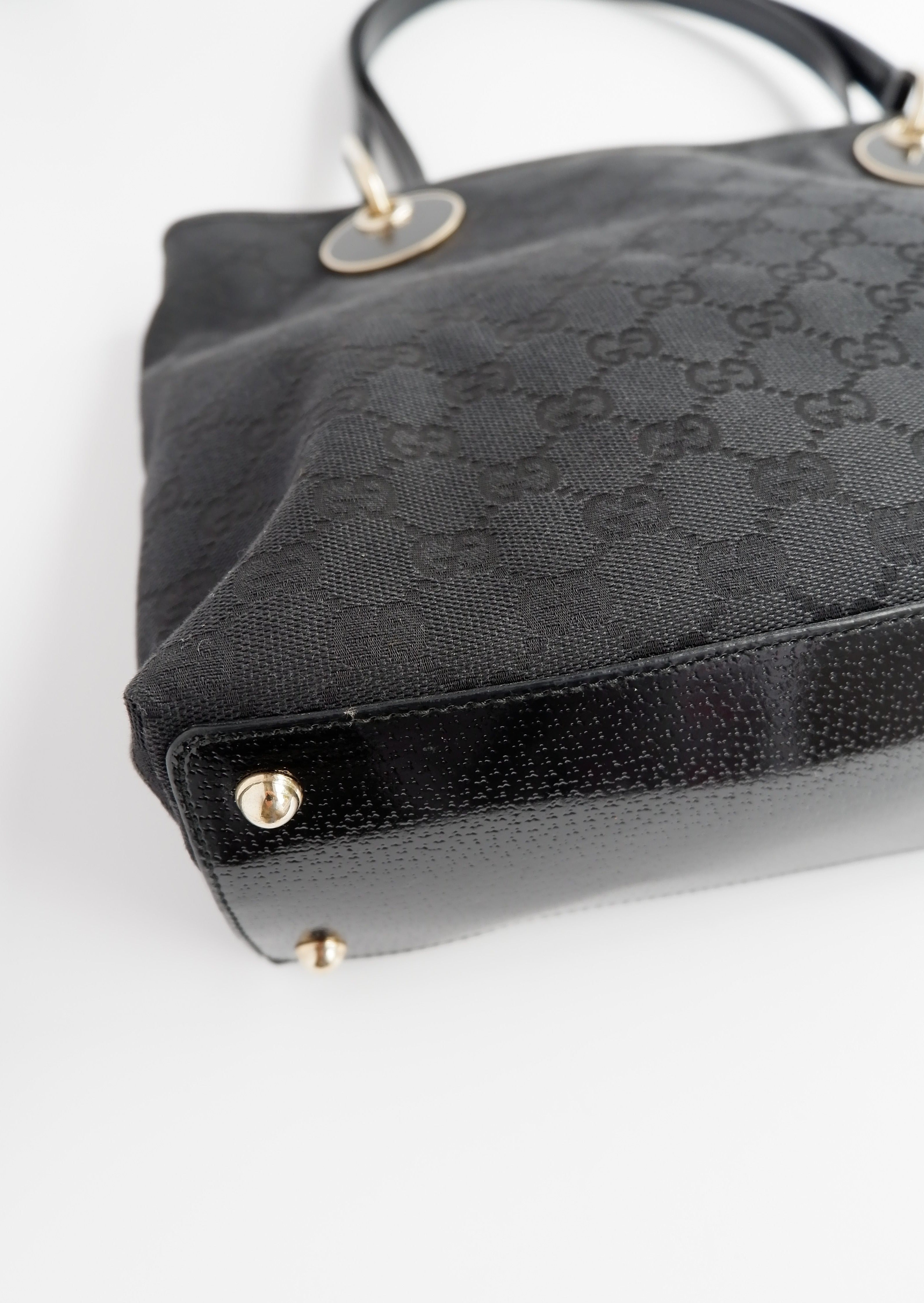 Authentique sac cabas Gucci d'occasion en toile GG noire