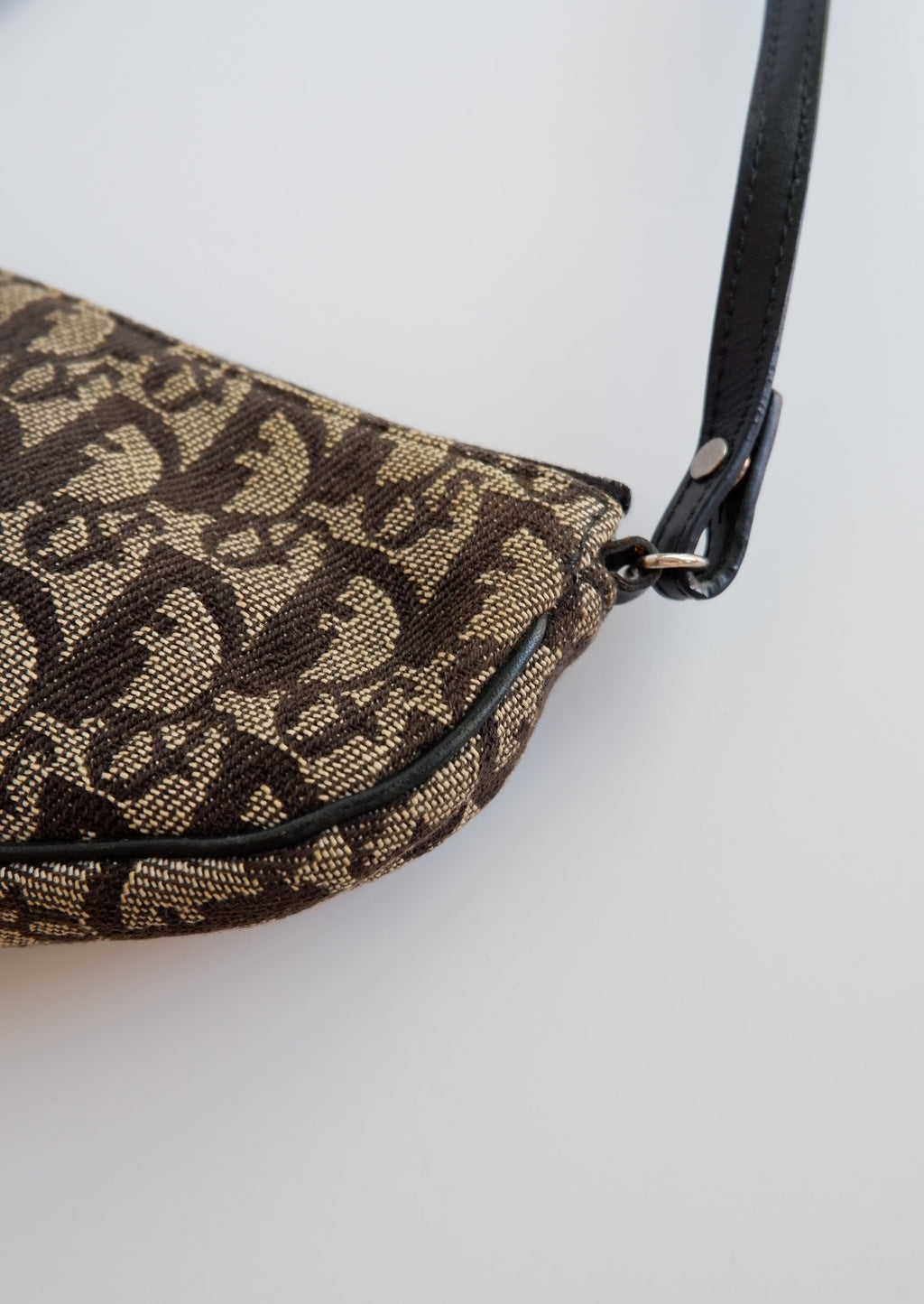 Sac Christian Dior Diorissimo Saddle vintage noir d'occasion authentique