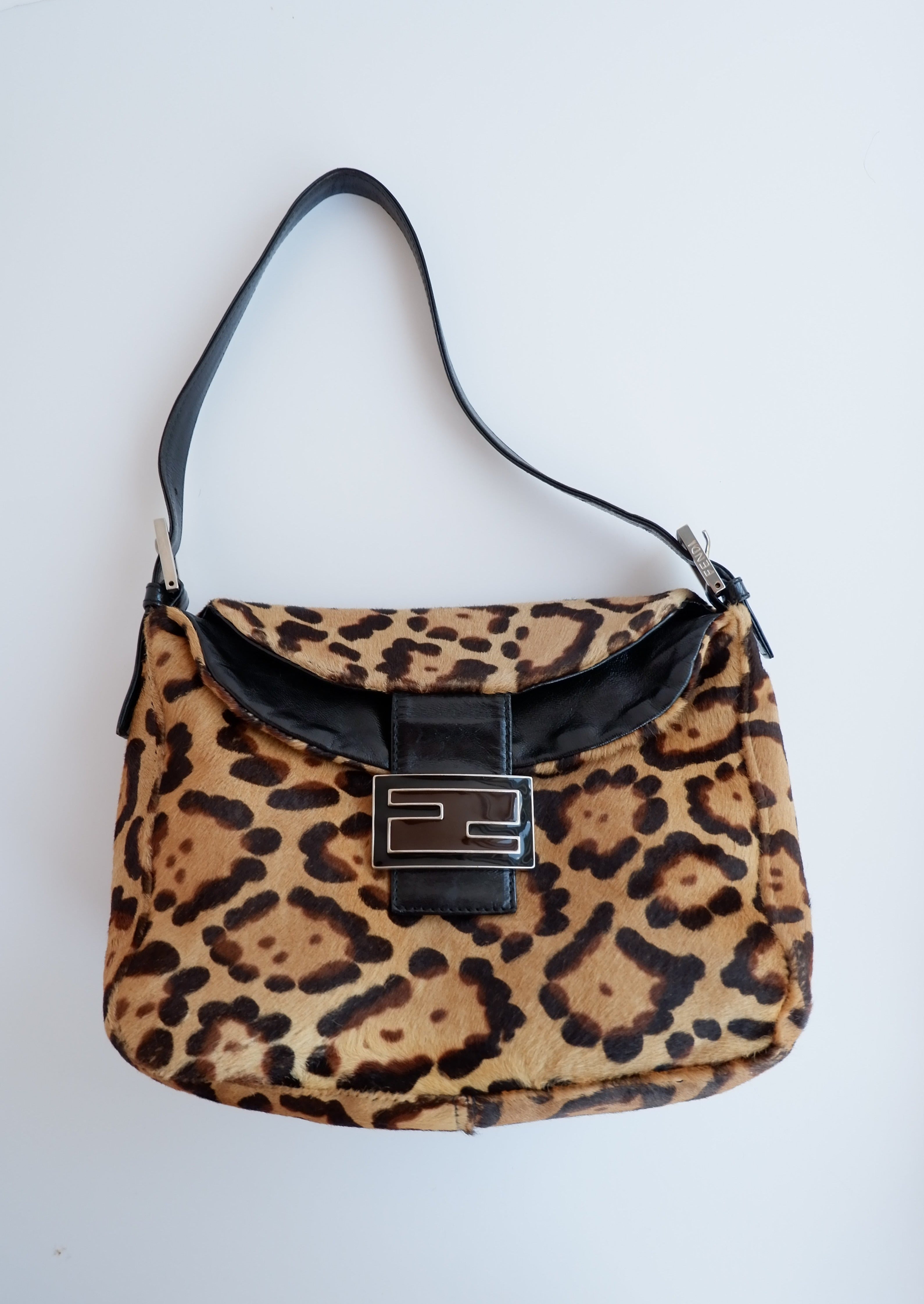 Authentique Sac bandoulière Fendi en poulain imprimé animalier d'occasion