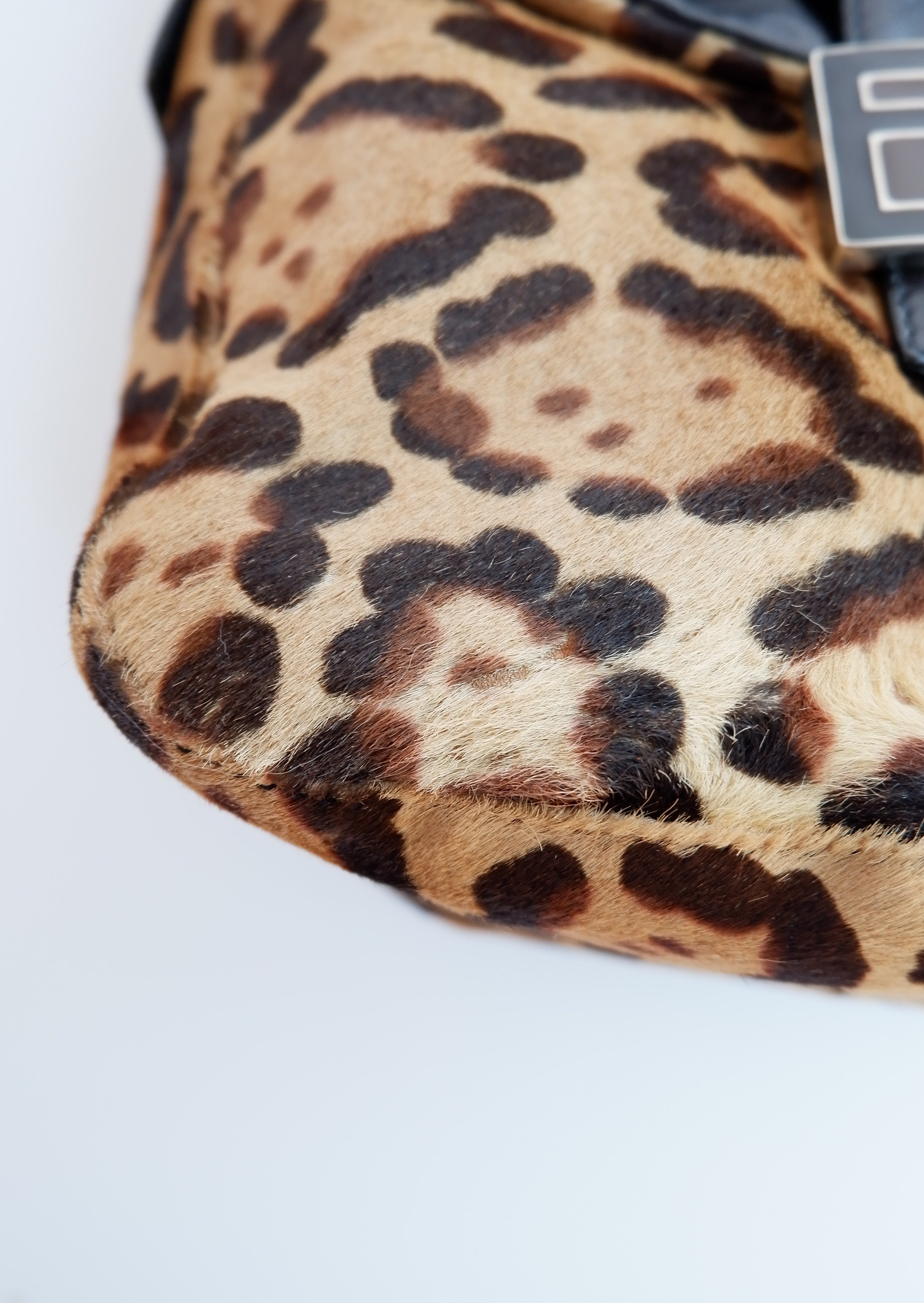 Authentique Sac bandoulière Fendi en poulain imprimé animalier d'occasion