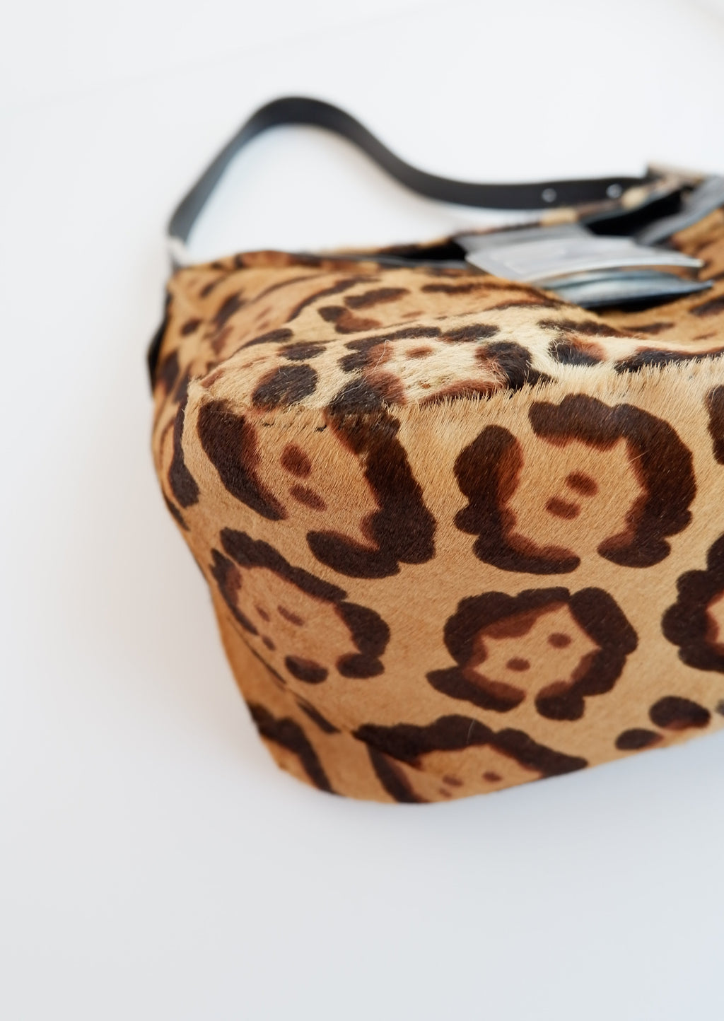 Authentique Sac bandoulière Fendi en poulain imprimé animalier d'occasion