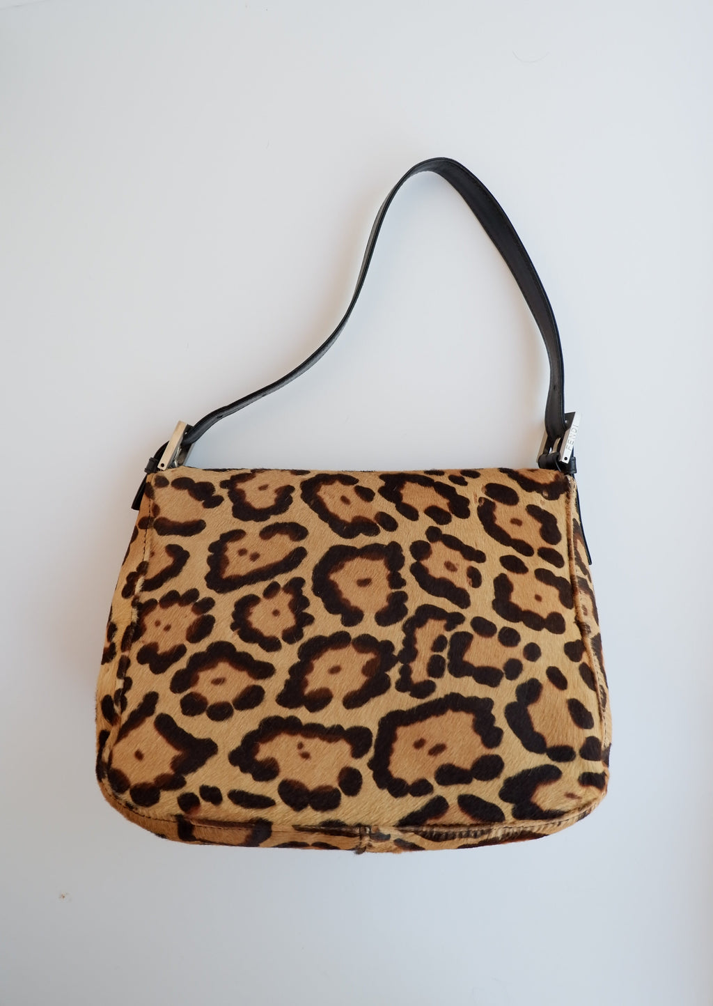 Authentique Sac bandoulière Fendi en poulain imprimé animalier d'occasion