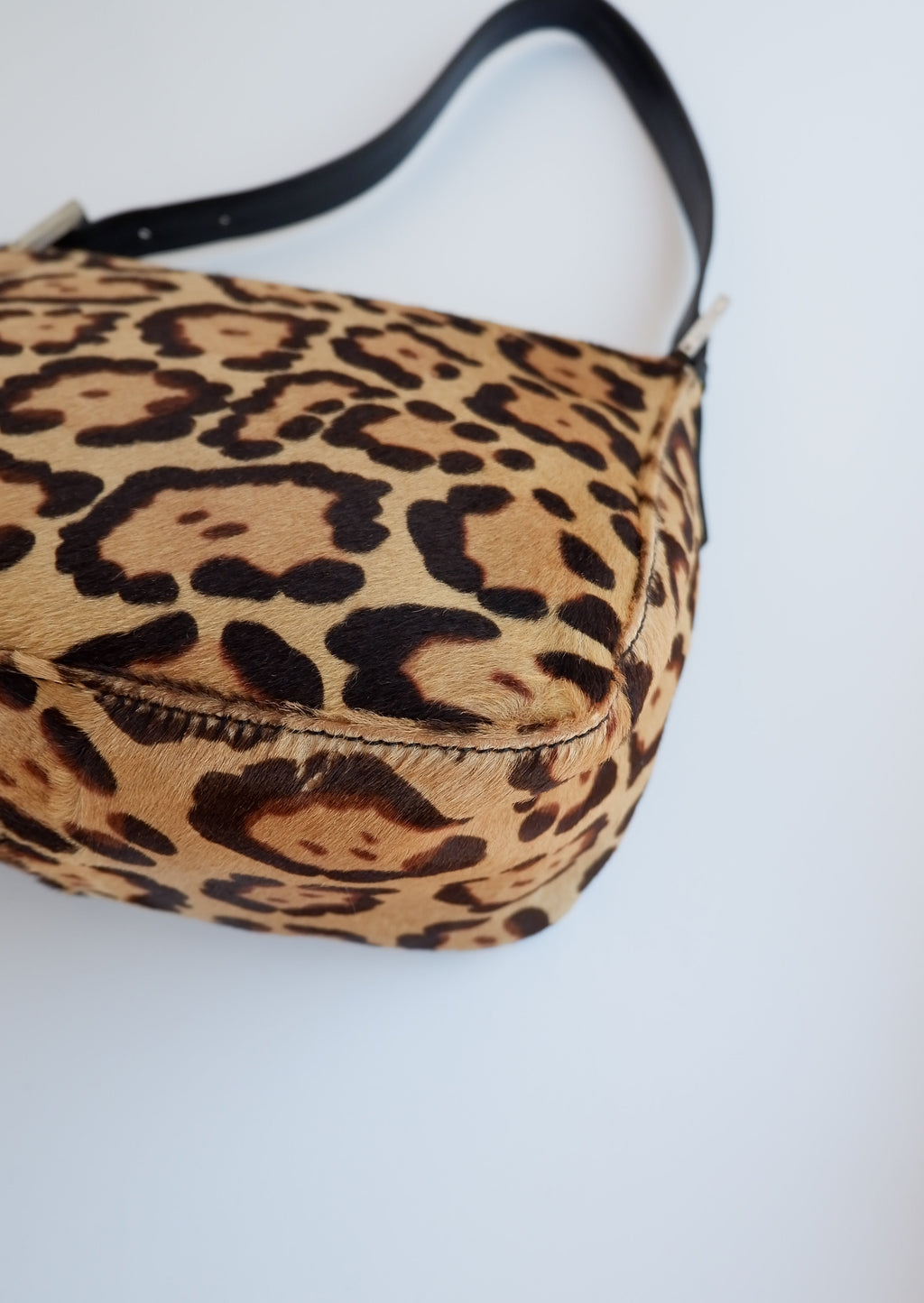 Authentique Sac bandoulière Fendi en poulain imprimé animalier d'occasion