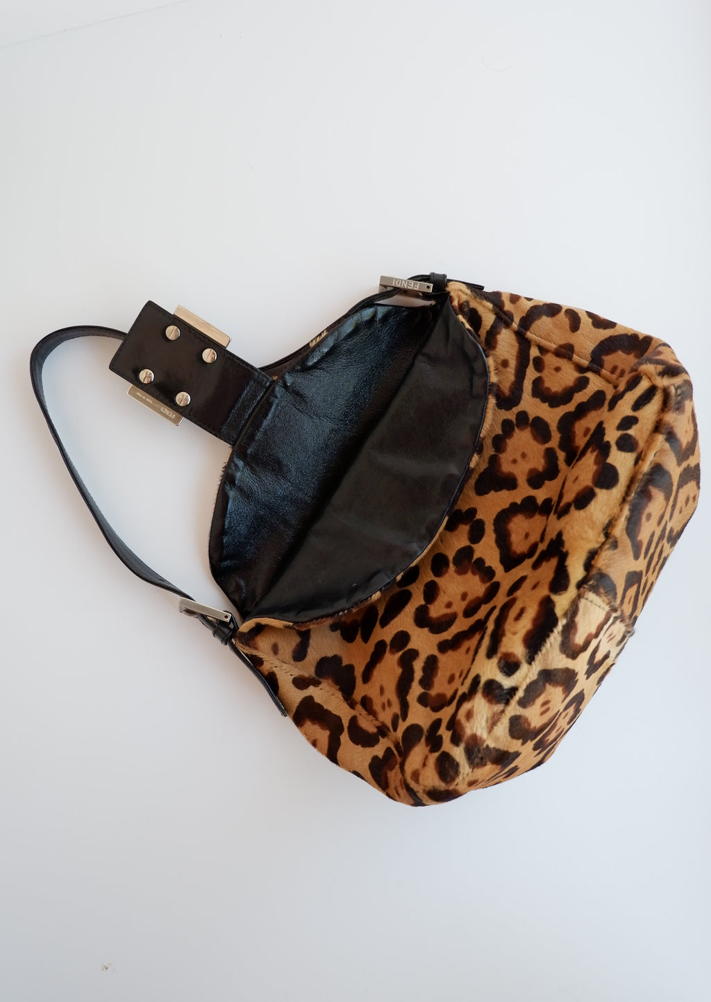Authentique Sac bandoulière Fendi en poulain imprimé animalier d'occasion