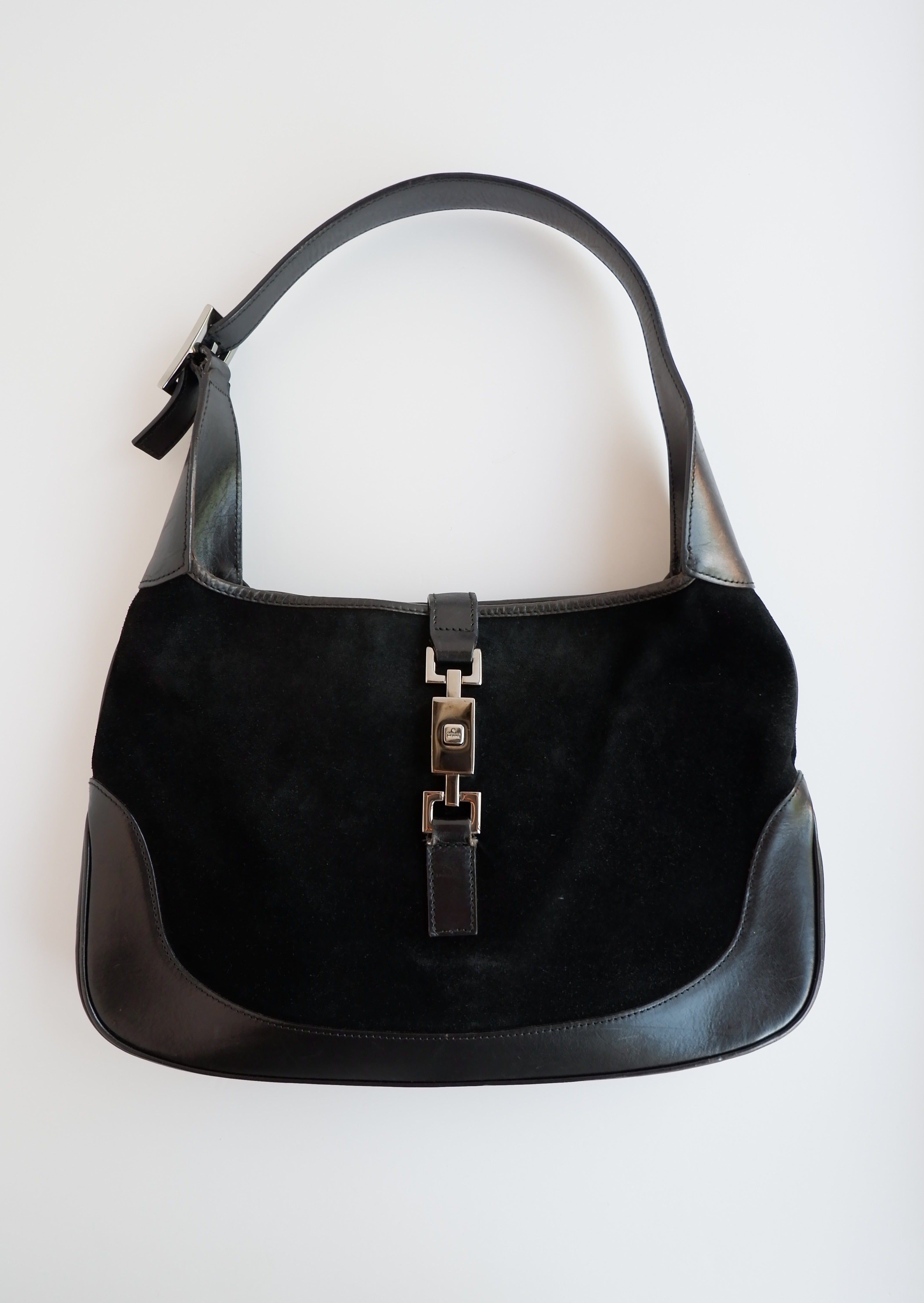 Authentique sac à bandoulière Gucci Jackie noir d'occasion