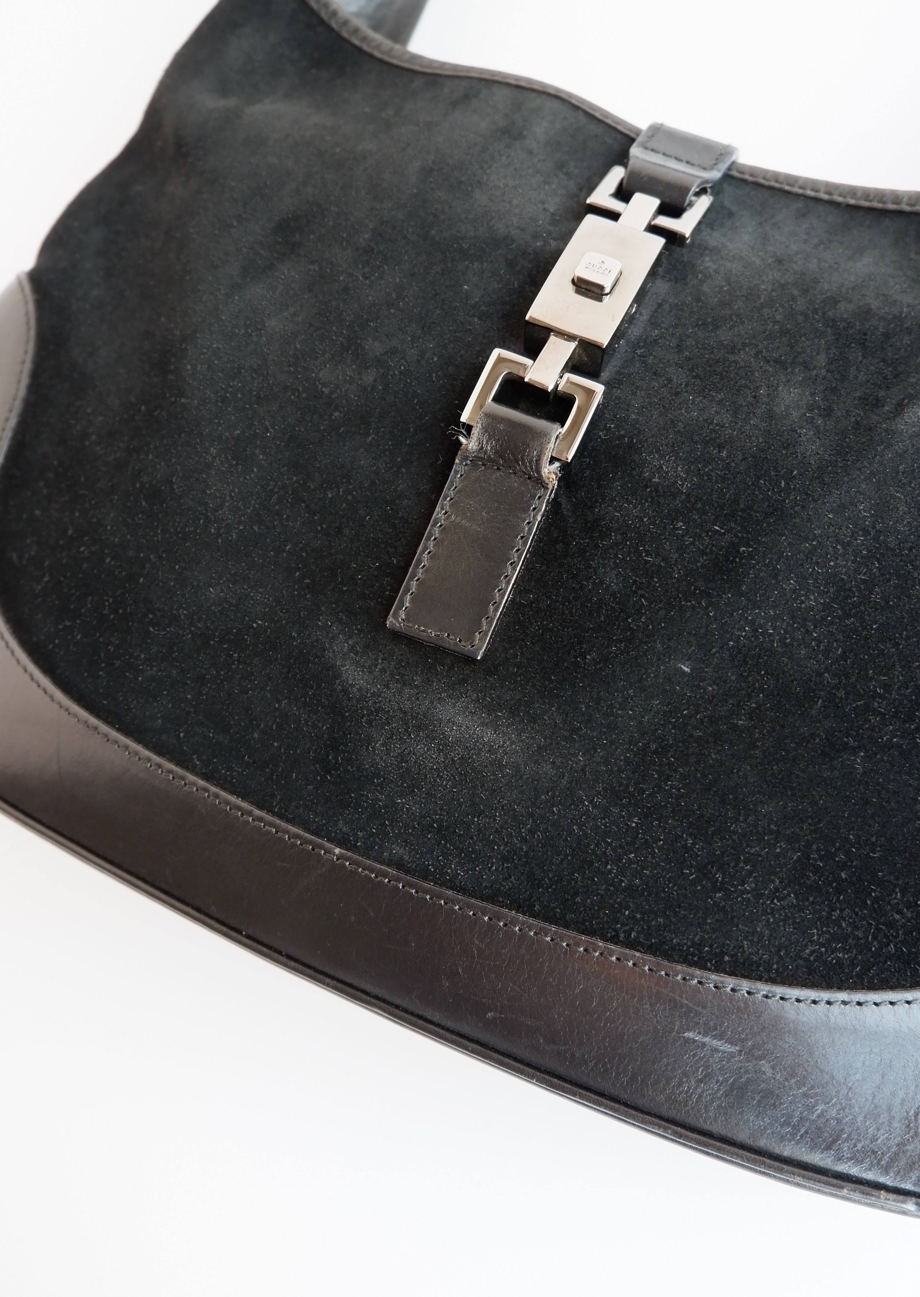 Authentique sac à bandoulière Gucci Jackie noir d'occasion