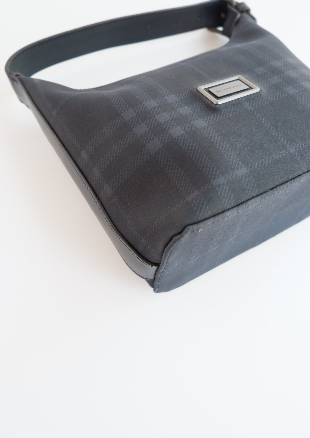 Authentique sac à main micro Burberry noir en toile d'occasion