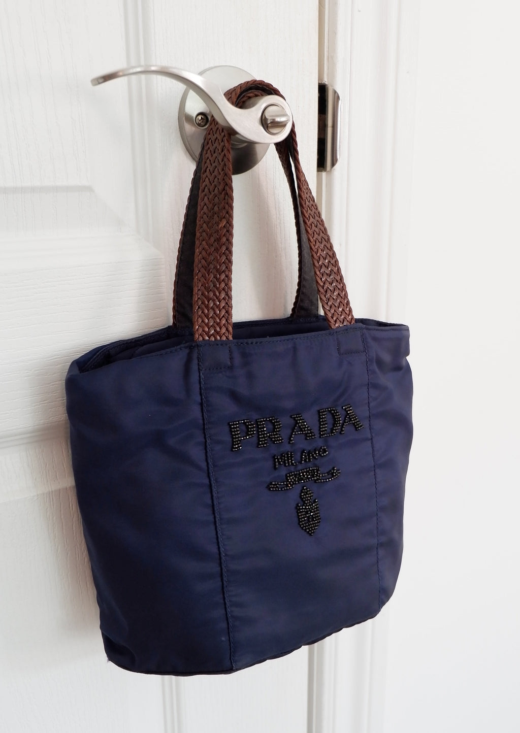 Cabas Authentique d'occasion Prada Tessuto en nylon bleu marine brodé de perles