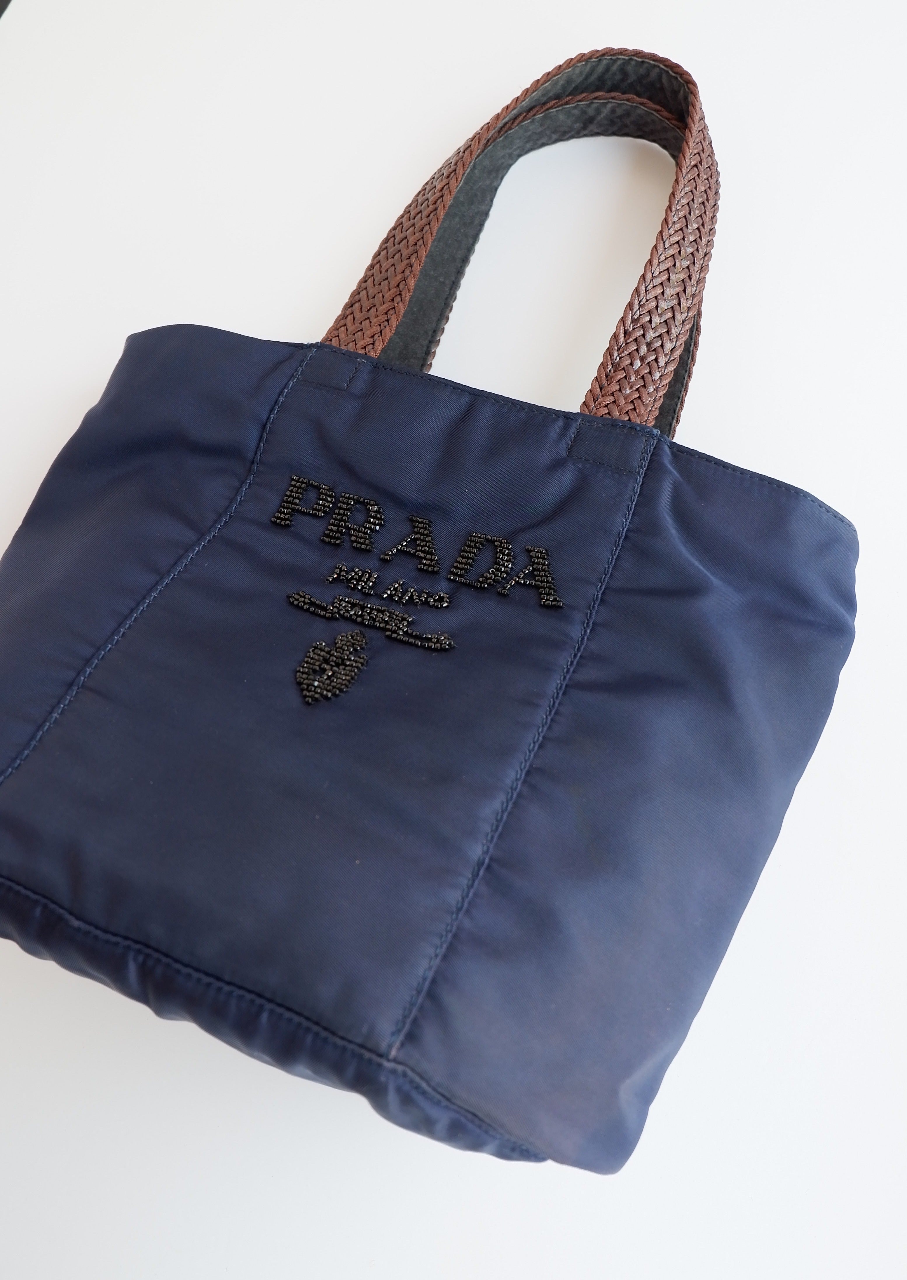 Cabas Authentique d'occasion Prada Tessuto en nylon bleu marine brodé de perles