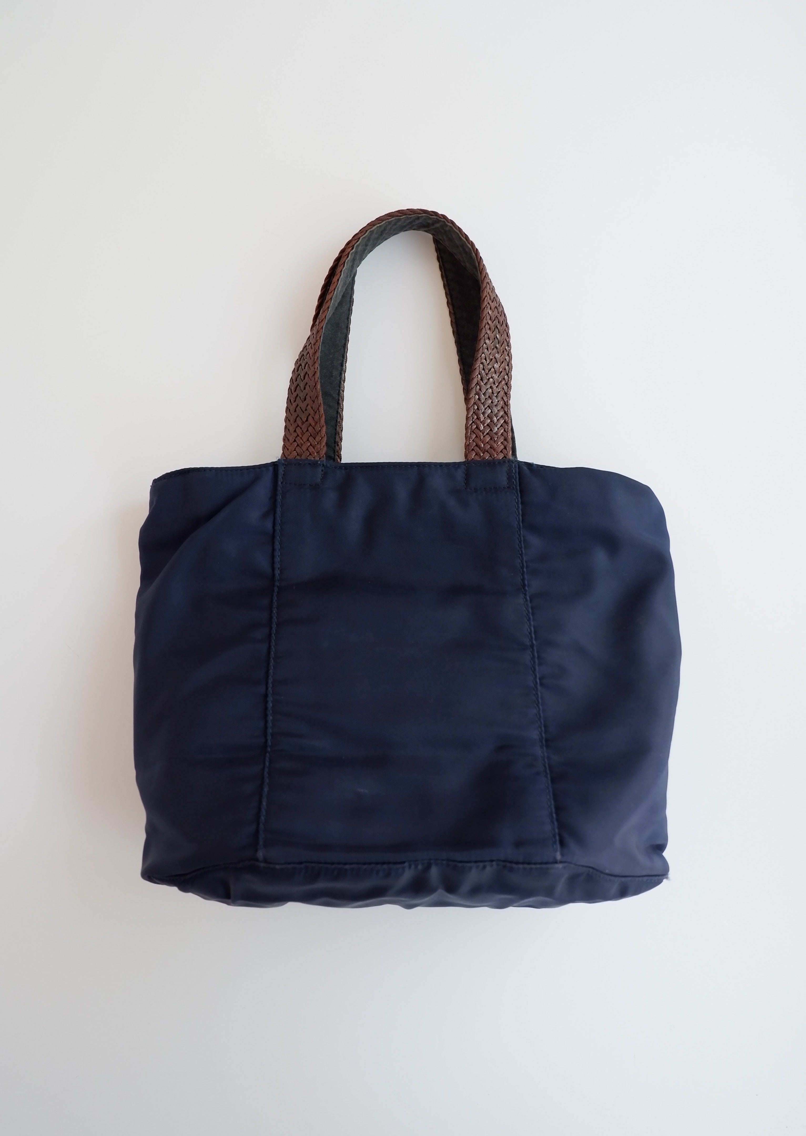 Cabas Authentique d'occasion Prada Tessuto en nylon bleu marine brodé de perles