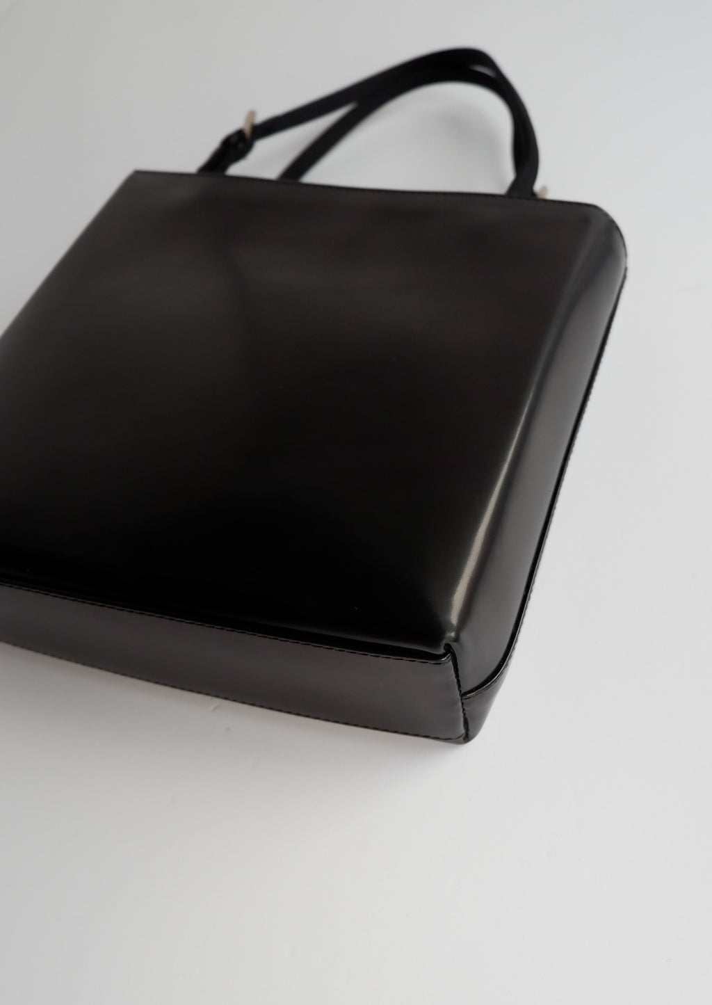 Sac/cabas micro Prada authentique d'occasion en cuir verni noir