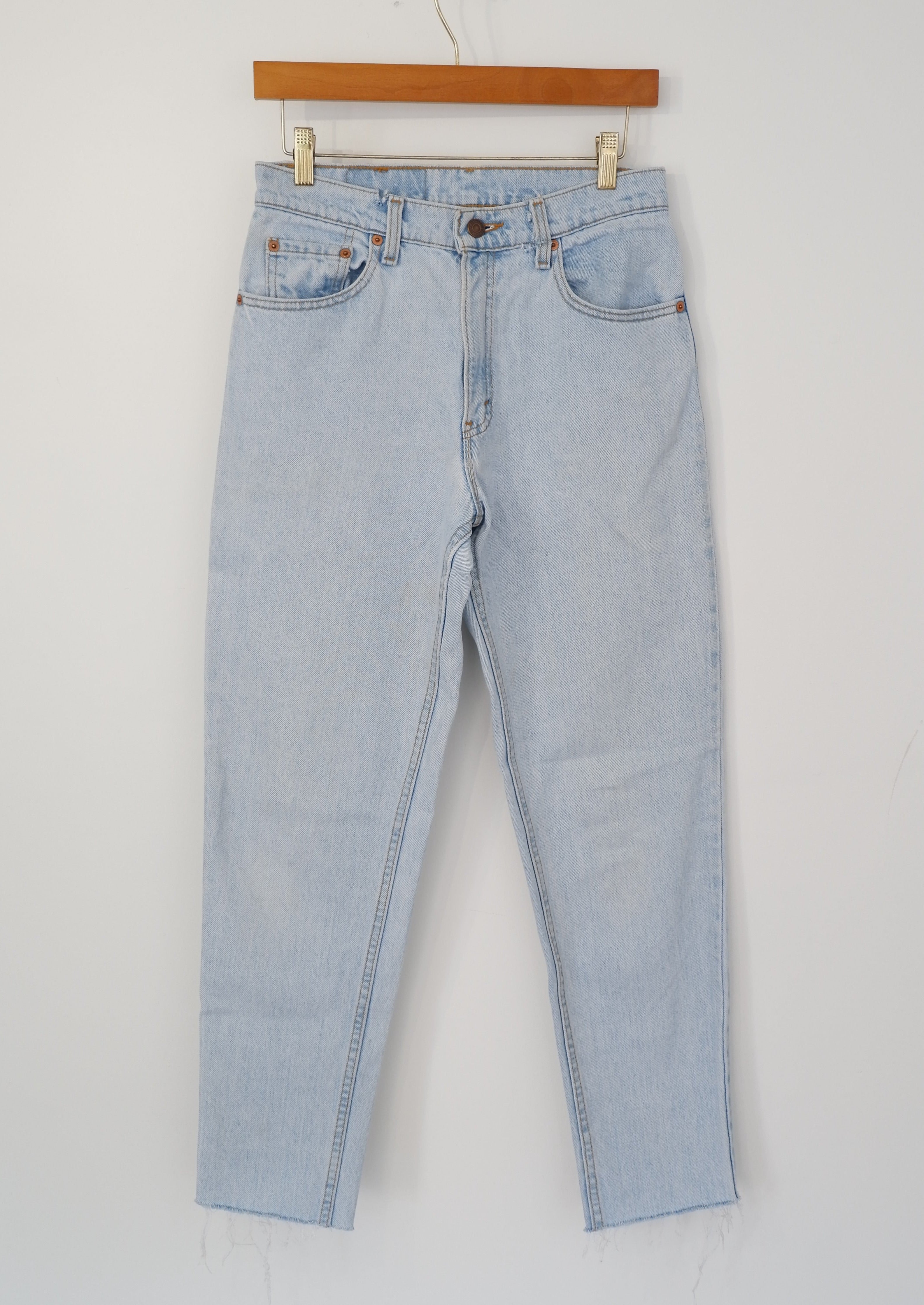 Levis Vintage 550 Light Wash Relaxed Fit Jeans - 28