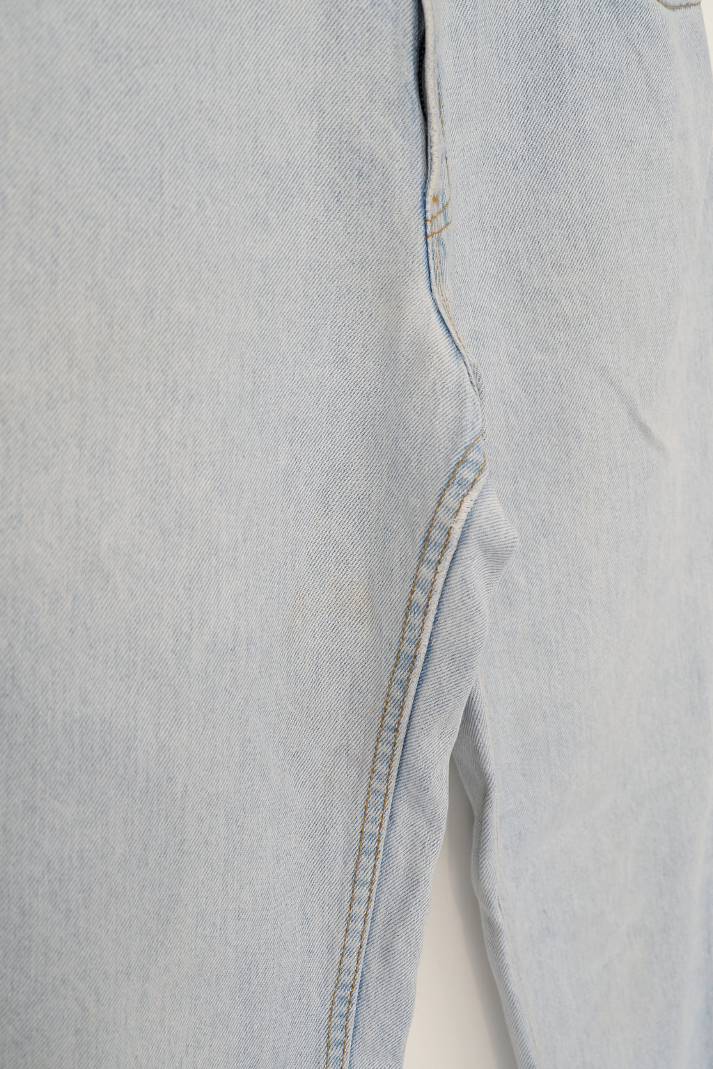 Levis Vintage 550 Light Wash Relaxed Fit Jeans - 28