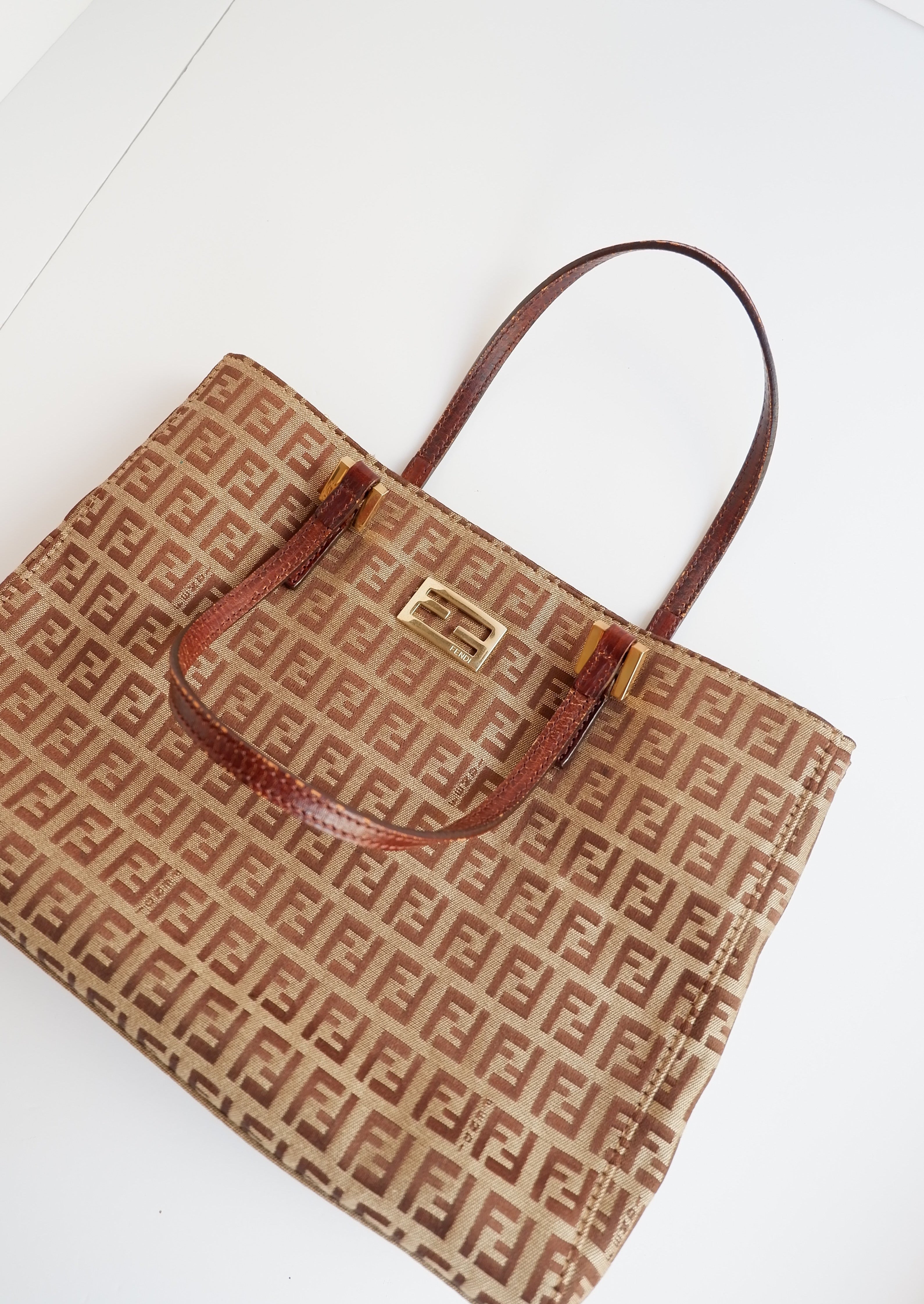 Sac à main Fendi d'occasion authentique en toile Zucchino marron