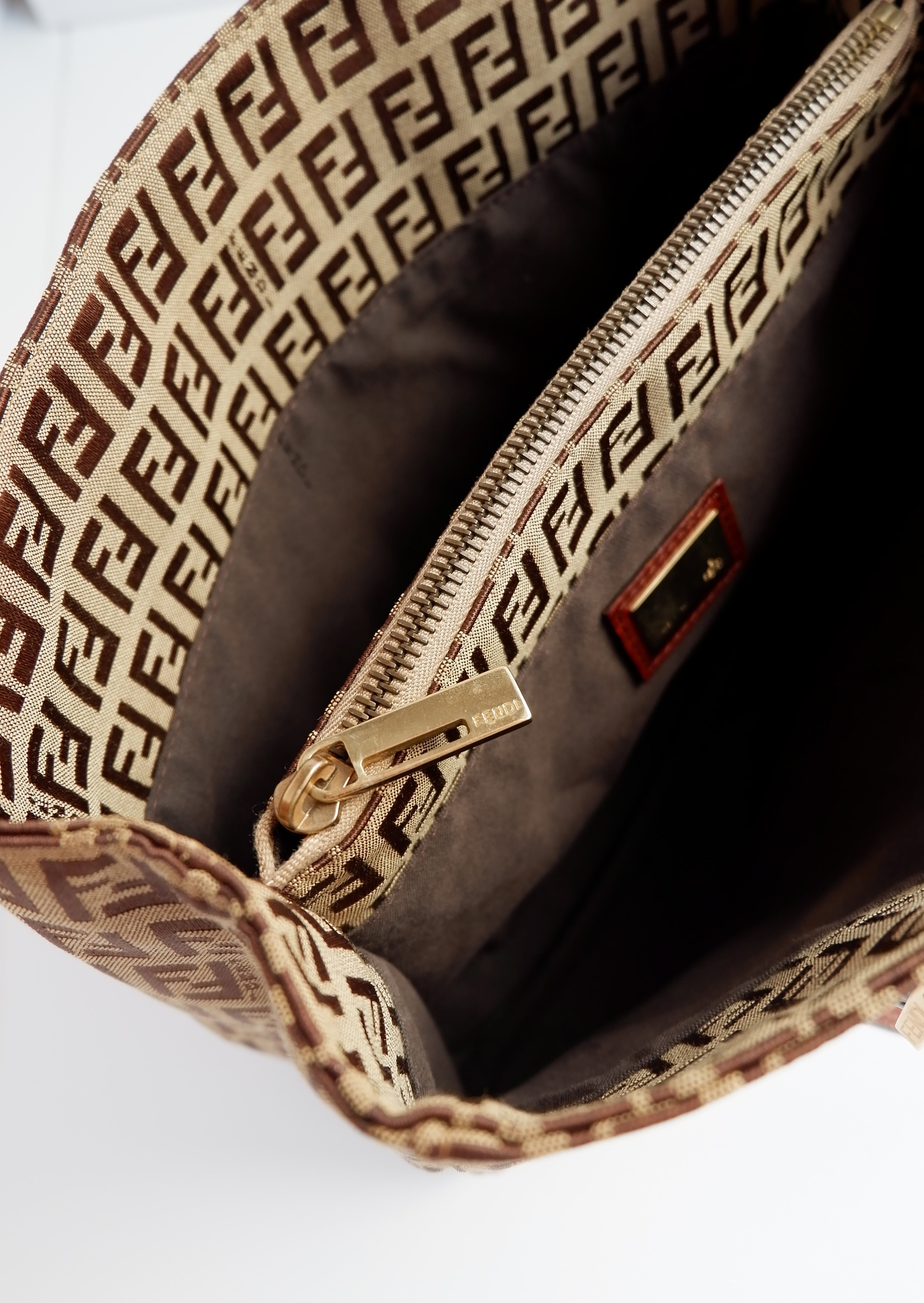 Sac à main Fendi d'occasion authentique en toile Zucchino marron