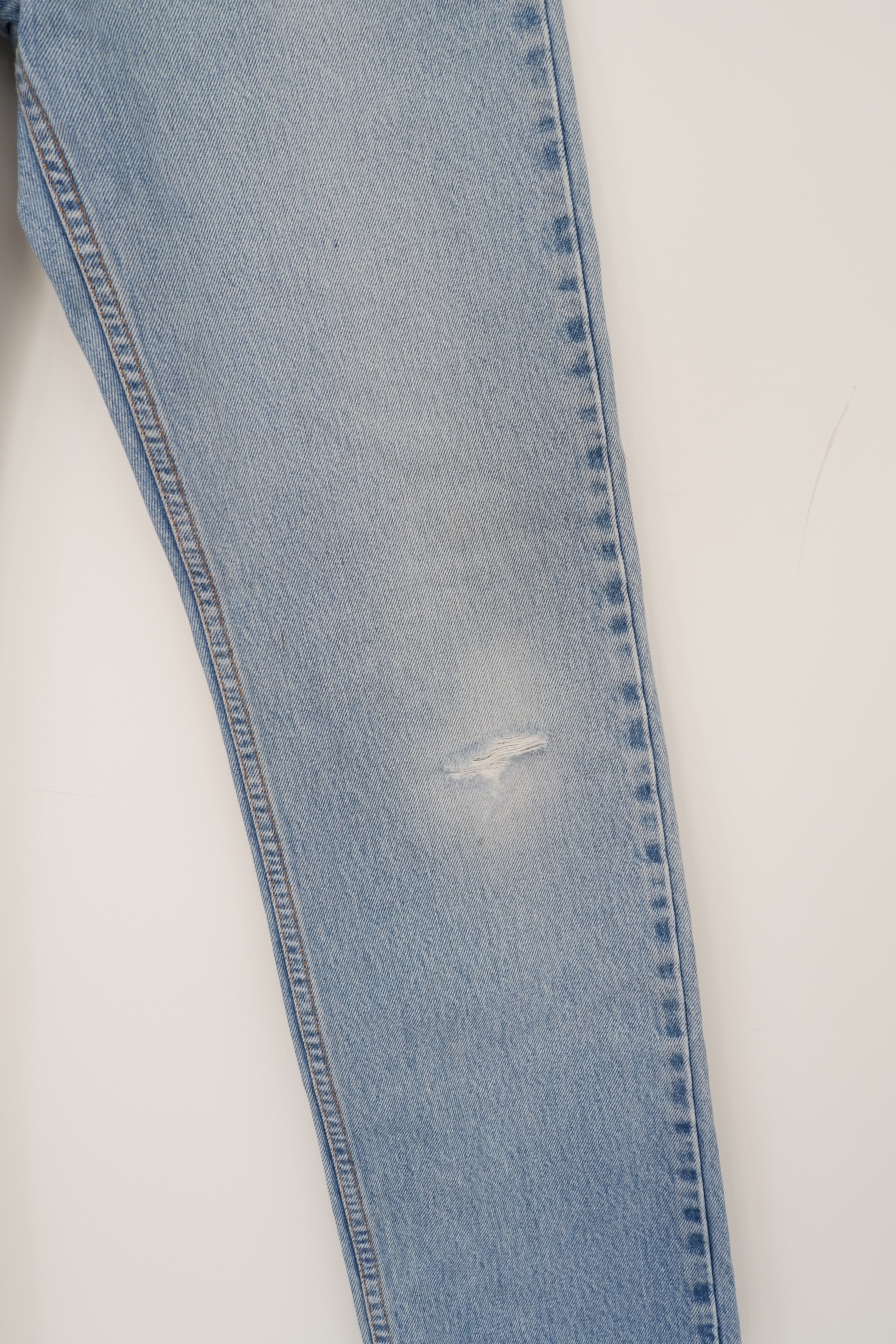 Levis Vintage 505 Relaxed Fit Straight Leg Jeans - 30