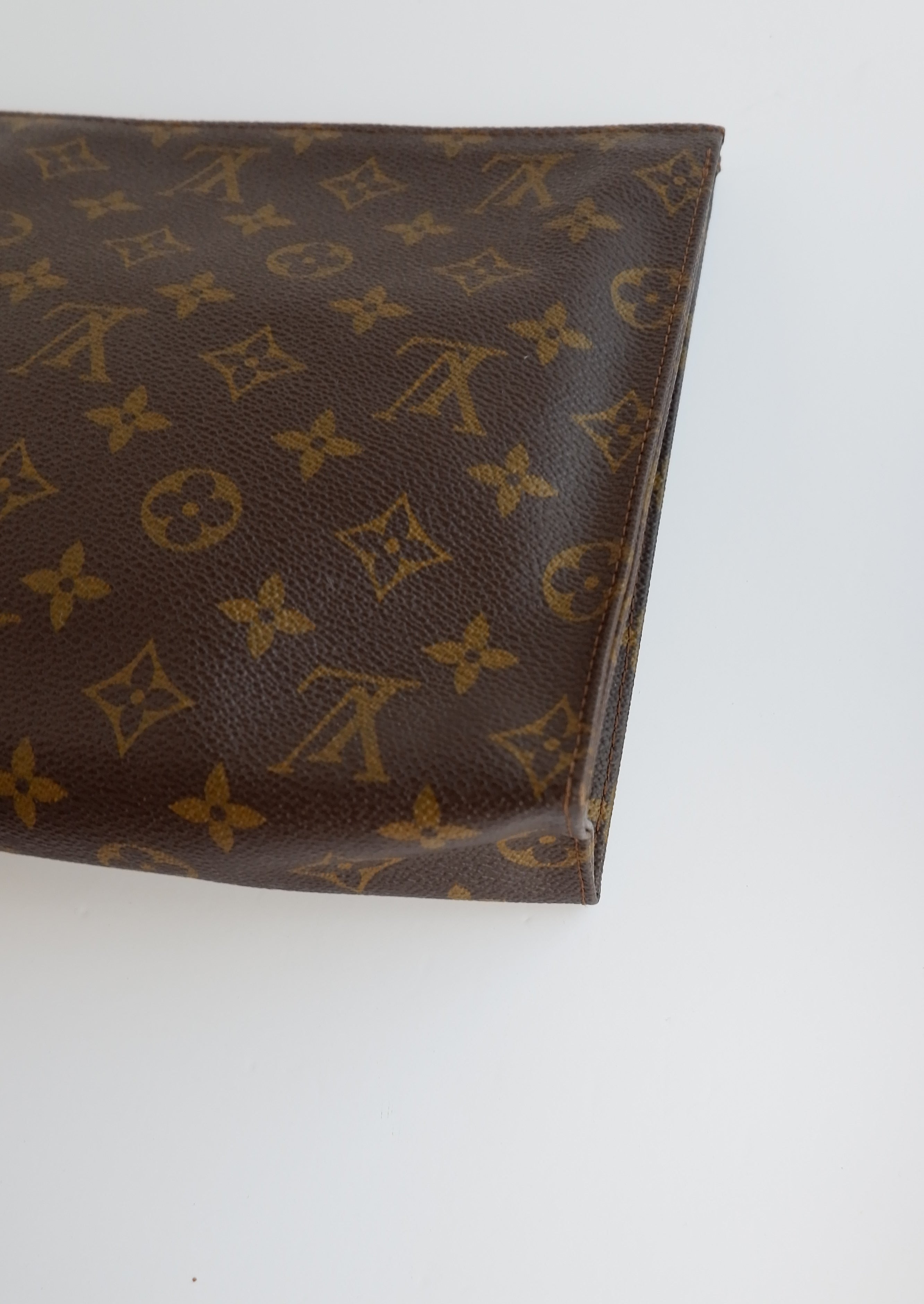 Trousse de Toilette 26 Louis Vuitton Monogramme Vintage Authentique d'Occasion