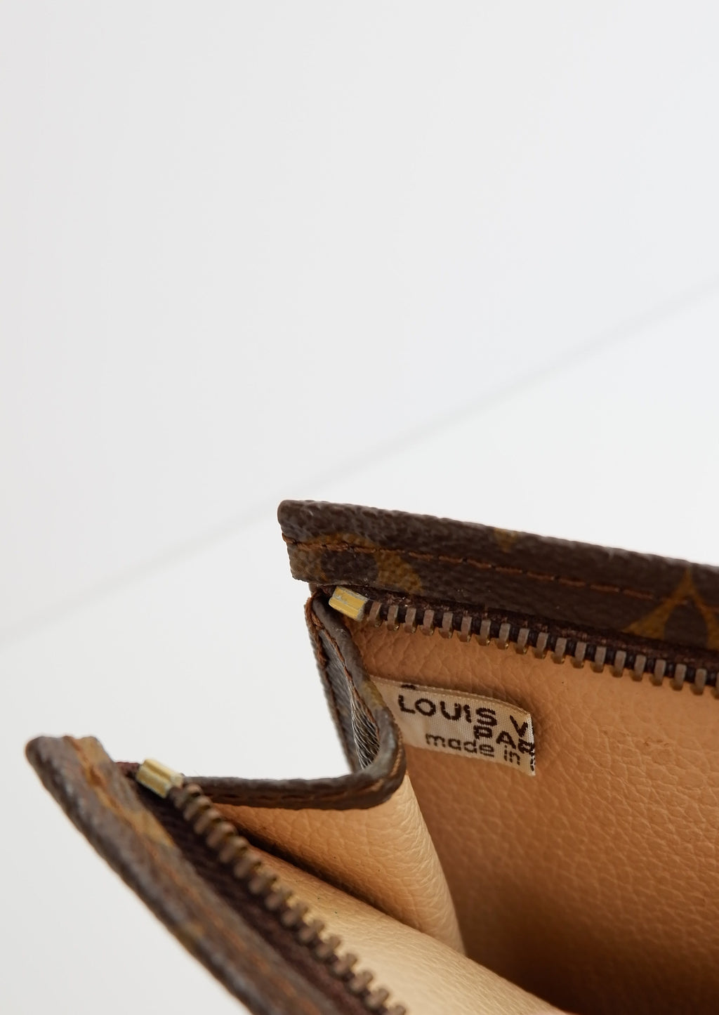 Authentic Preowned Vintage Louis Vuitton Monogram Toiletry 26 Pouch