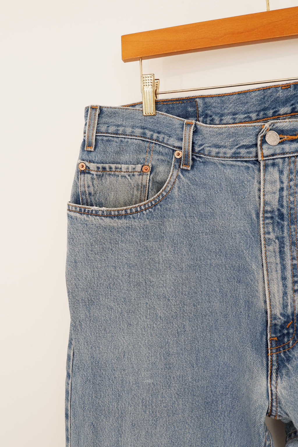 Levis Vintage 505 Medium Light Wash Regular Fit Jeans - 38