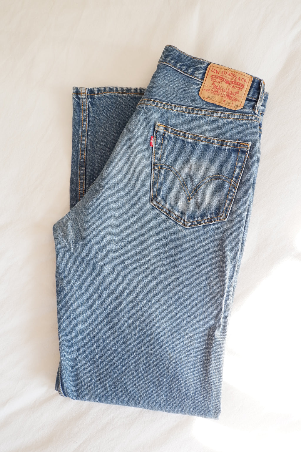Levis 505 Medium Wash Reguar Fit Jeans - 34