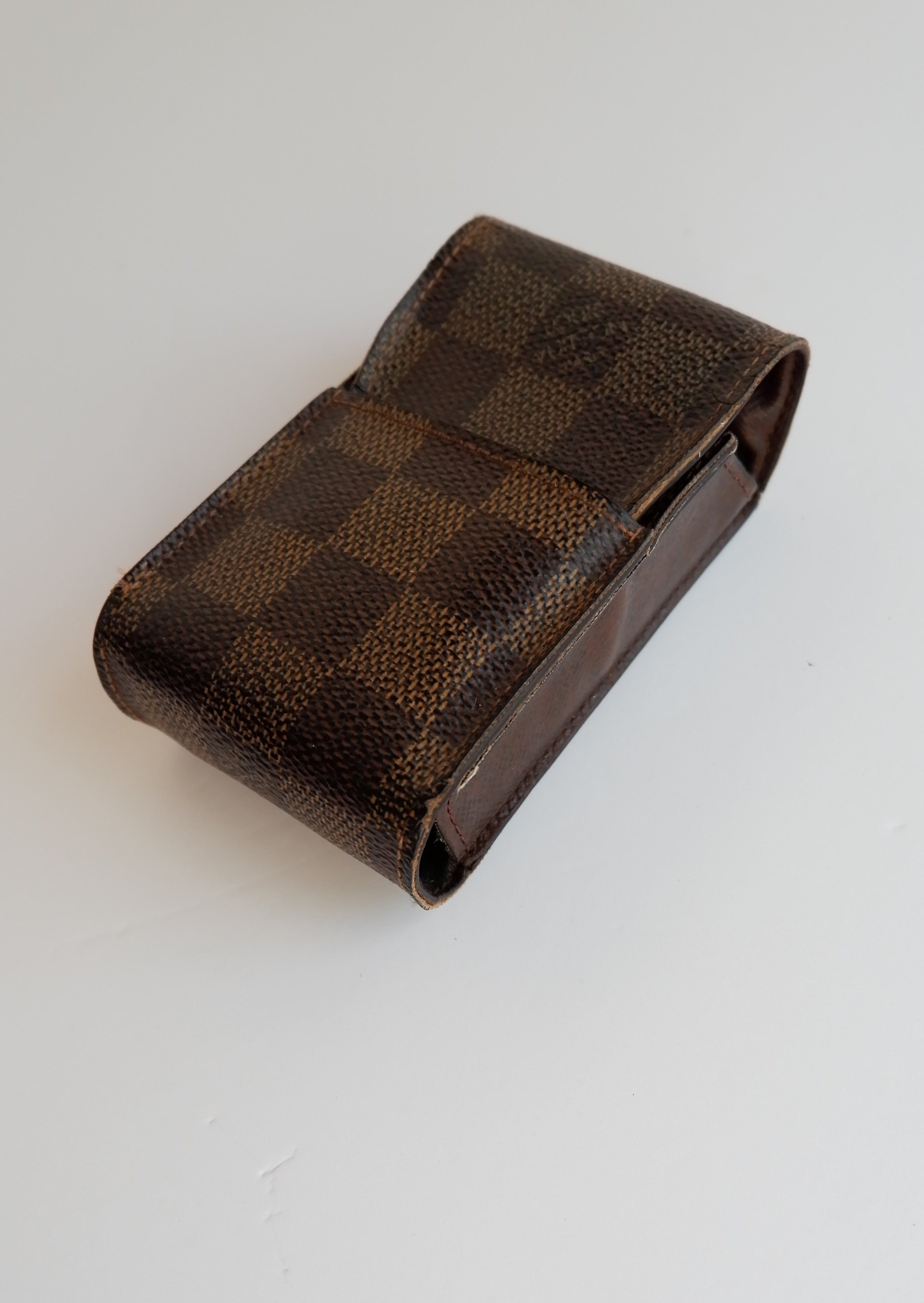 Étui à cigarettes Louis Vuitton Damier Ebene authentique d'occasion
