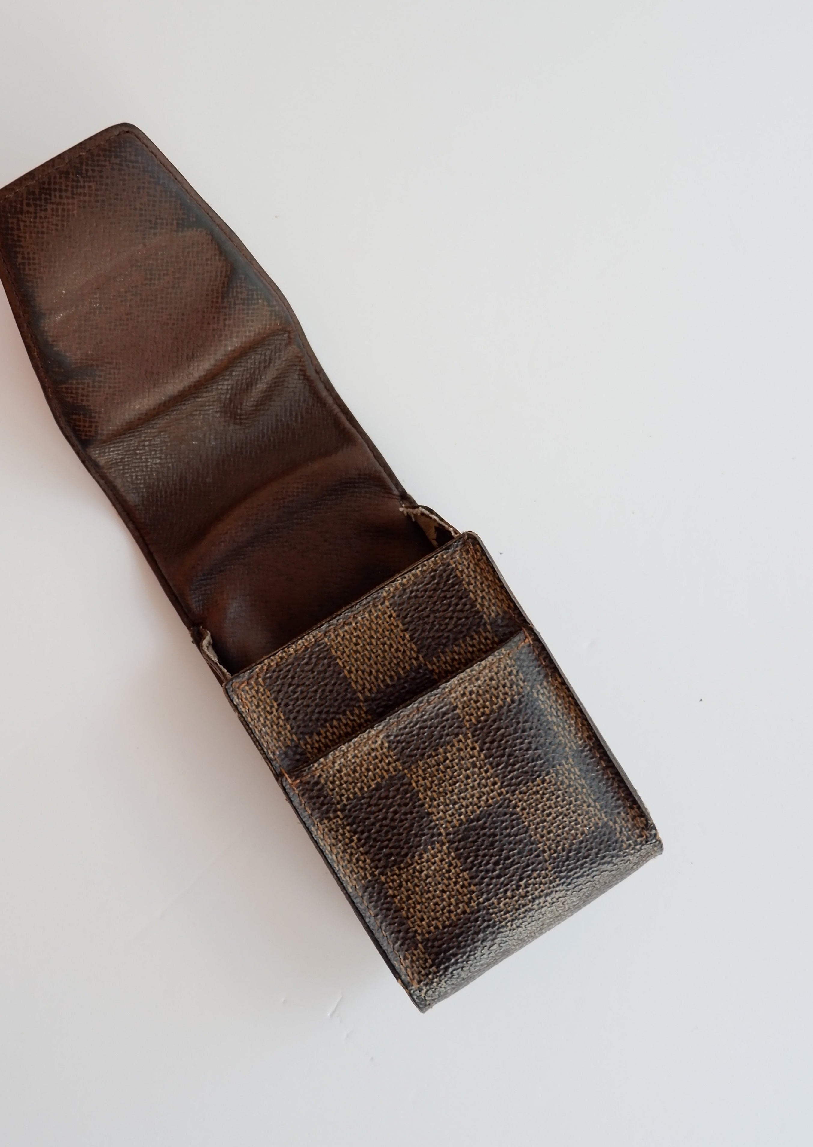 Étui à cigarettes Louis Vuitton Damier Ebene authentique d'occasion