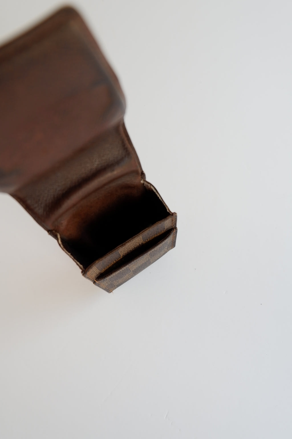 Étui à cigarettes Louis Vuitton Damier Ebene authentique d'occasion