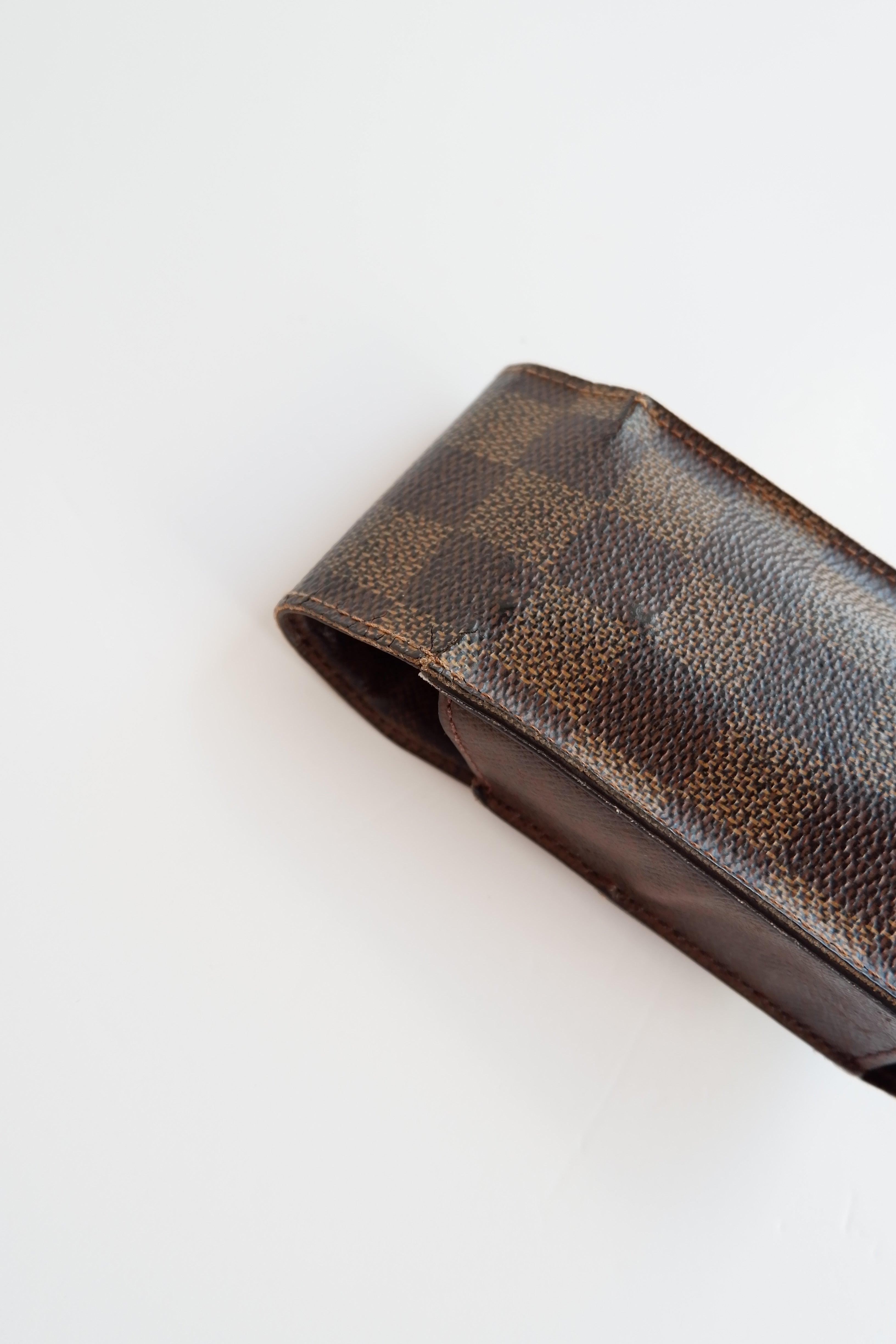 Étui à cigarettes Louis Vuitton Damier Ebene authentique d'occasion